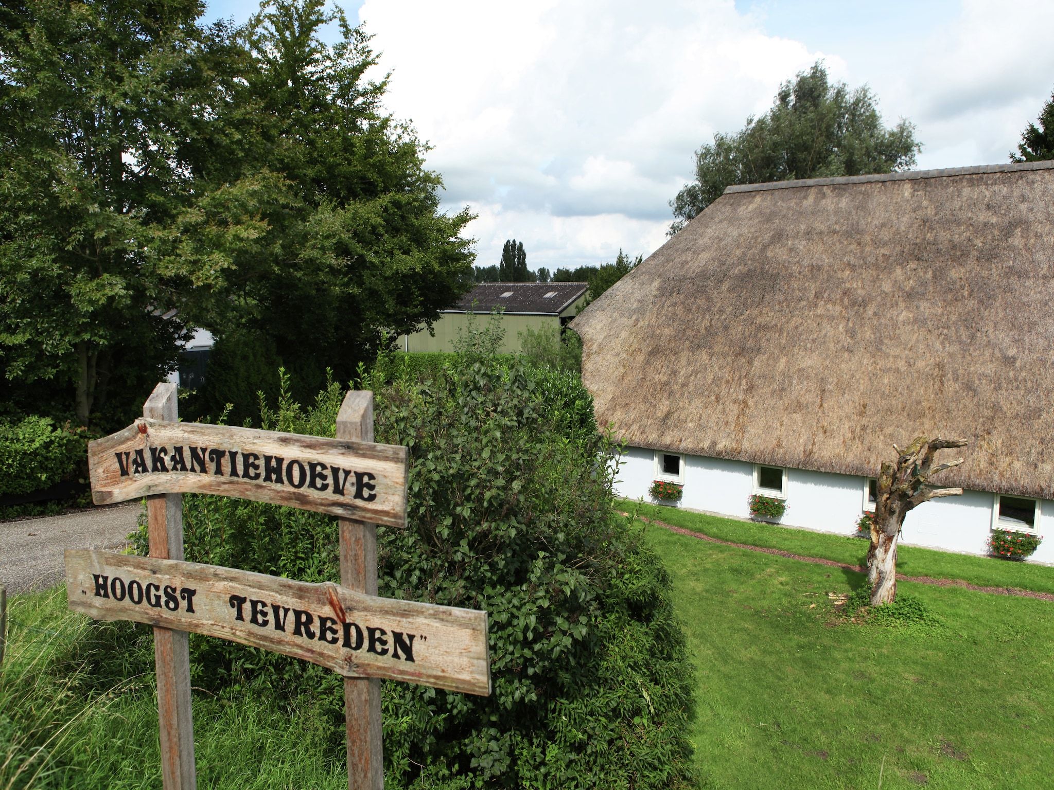 De buitenkant van Hoeve Hoogst Tevreden in Leerdam