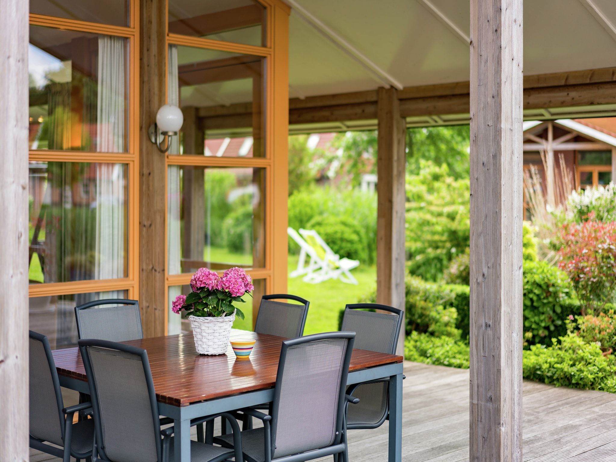 Het terras van Flevohuis in Biddinghuizen