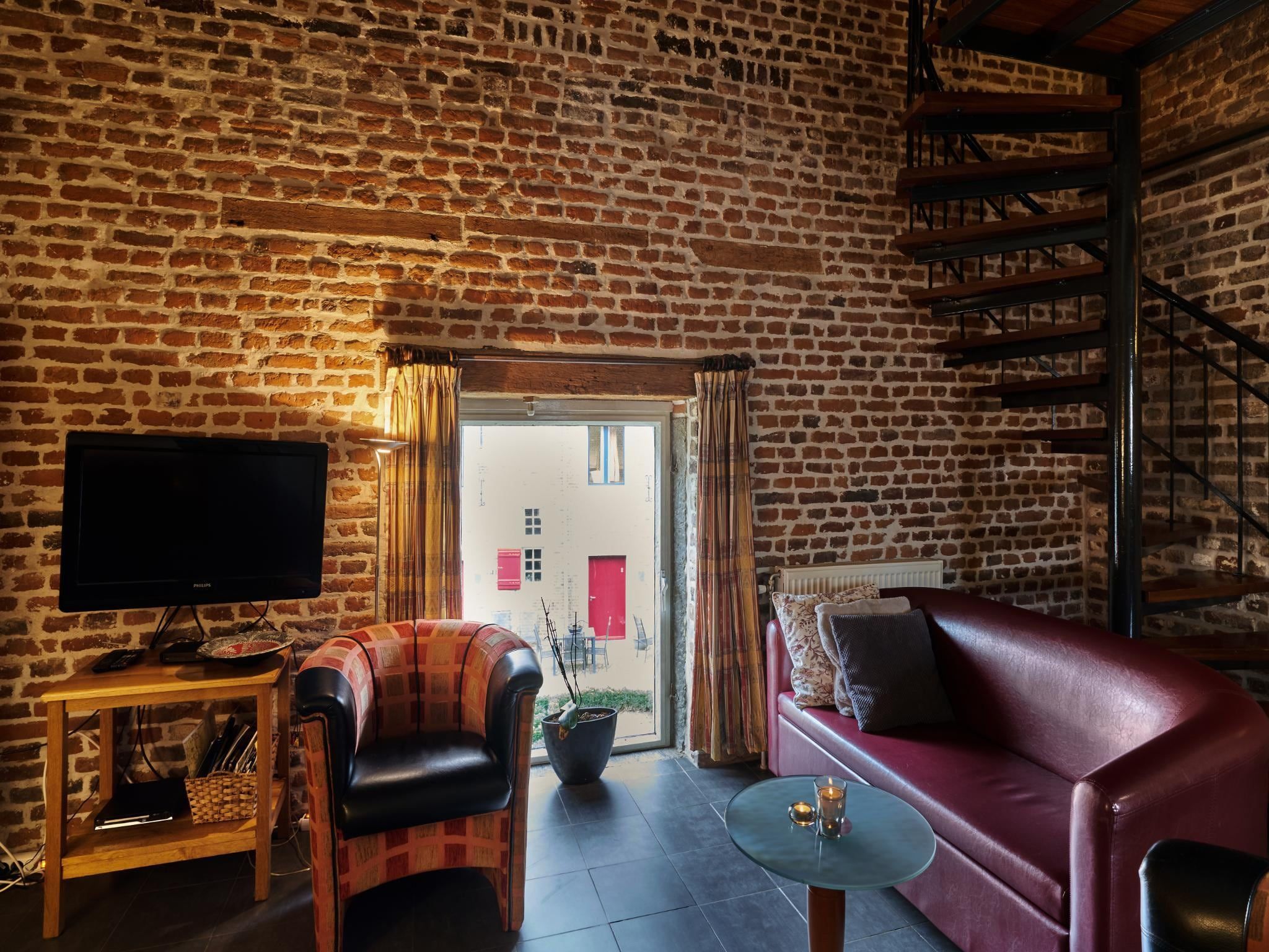 De woonkamer van Meschermolen 9 in Mesch-Eijsden