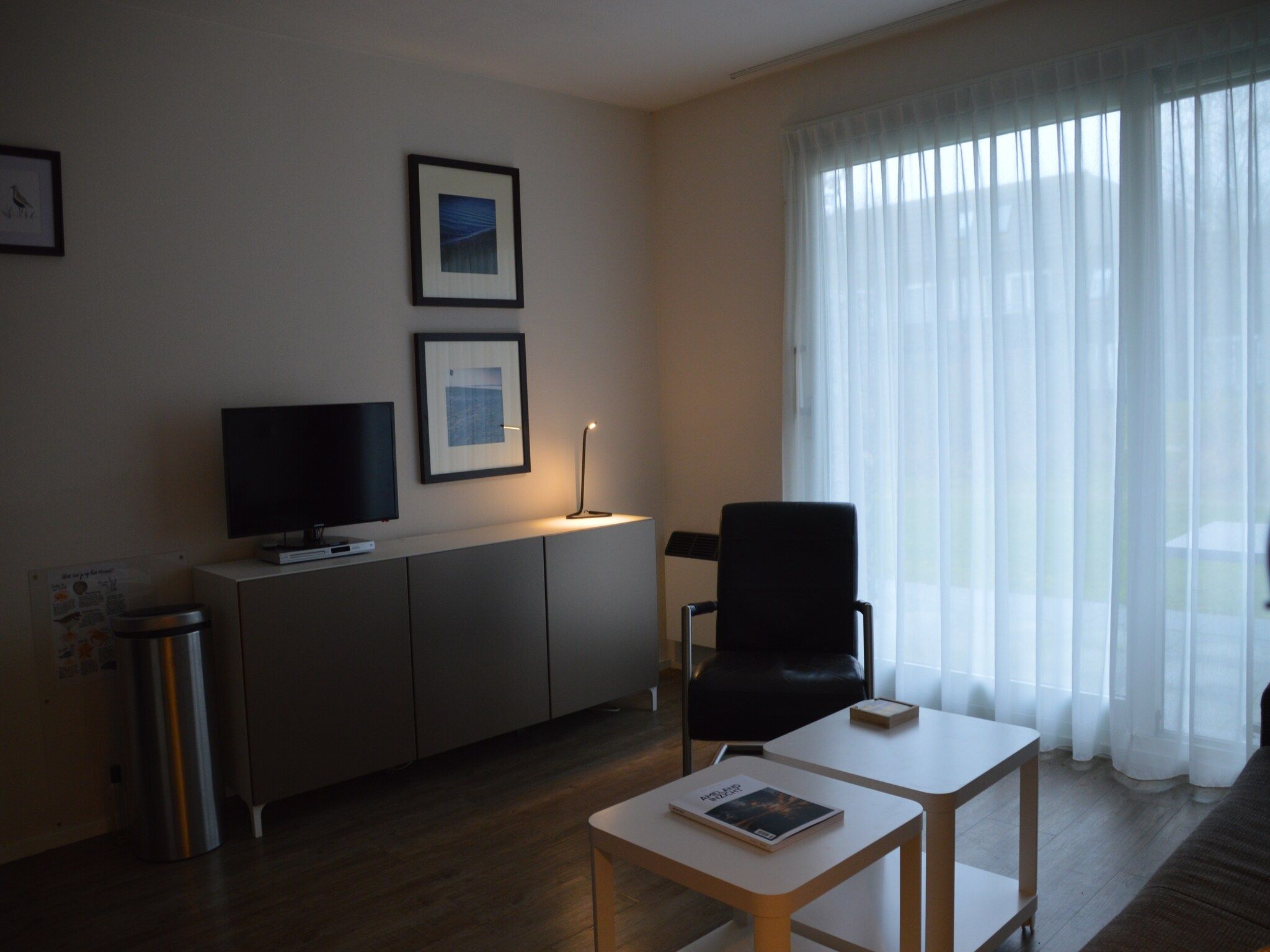 De woonkamer van Zandlust in Ameland