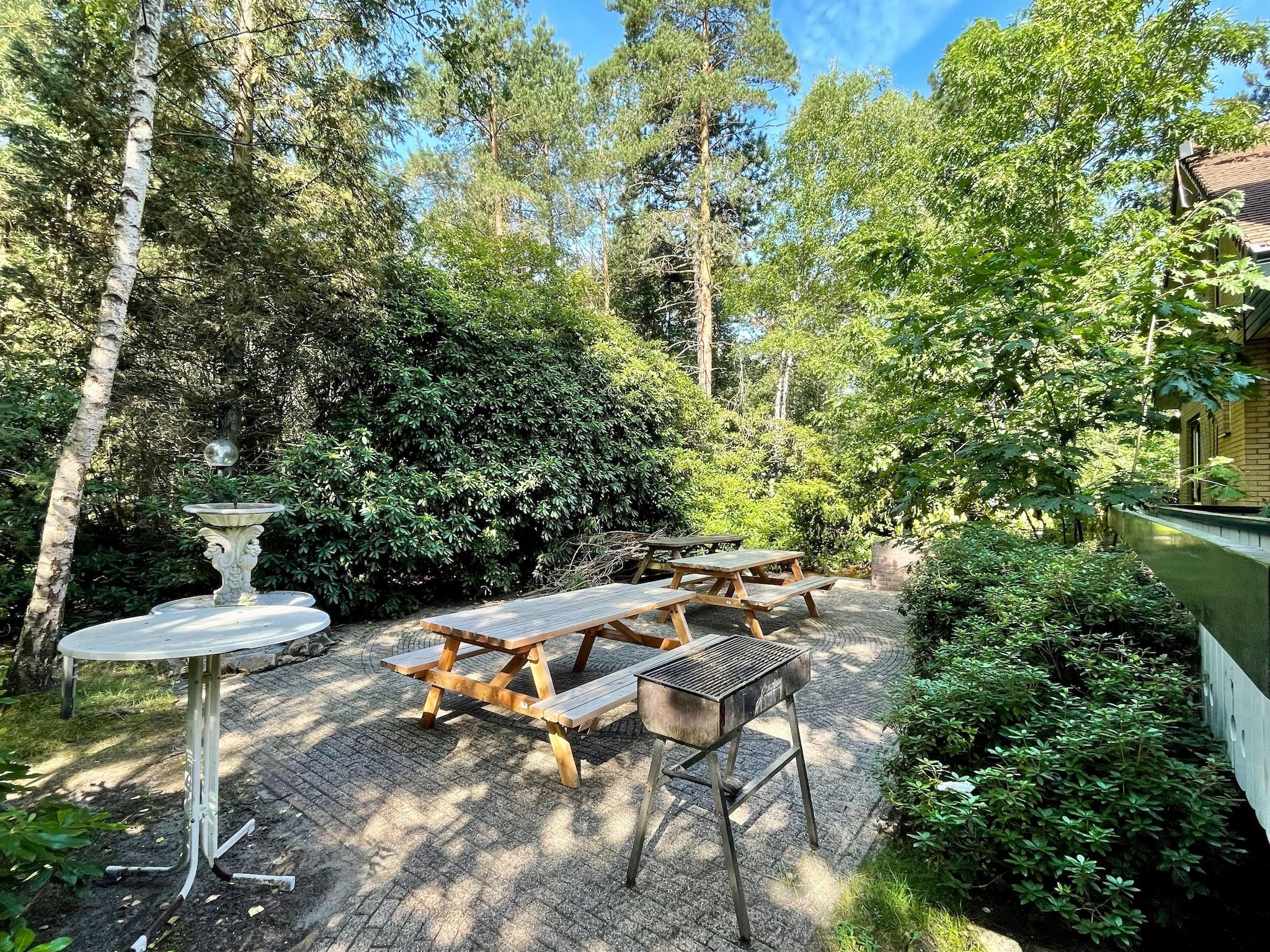 Het terras van De grove den in Doornspijk