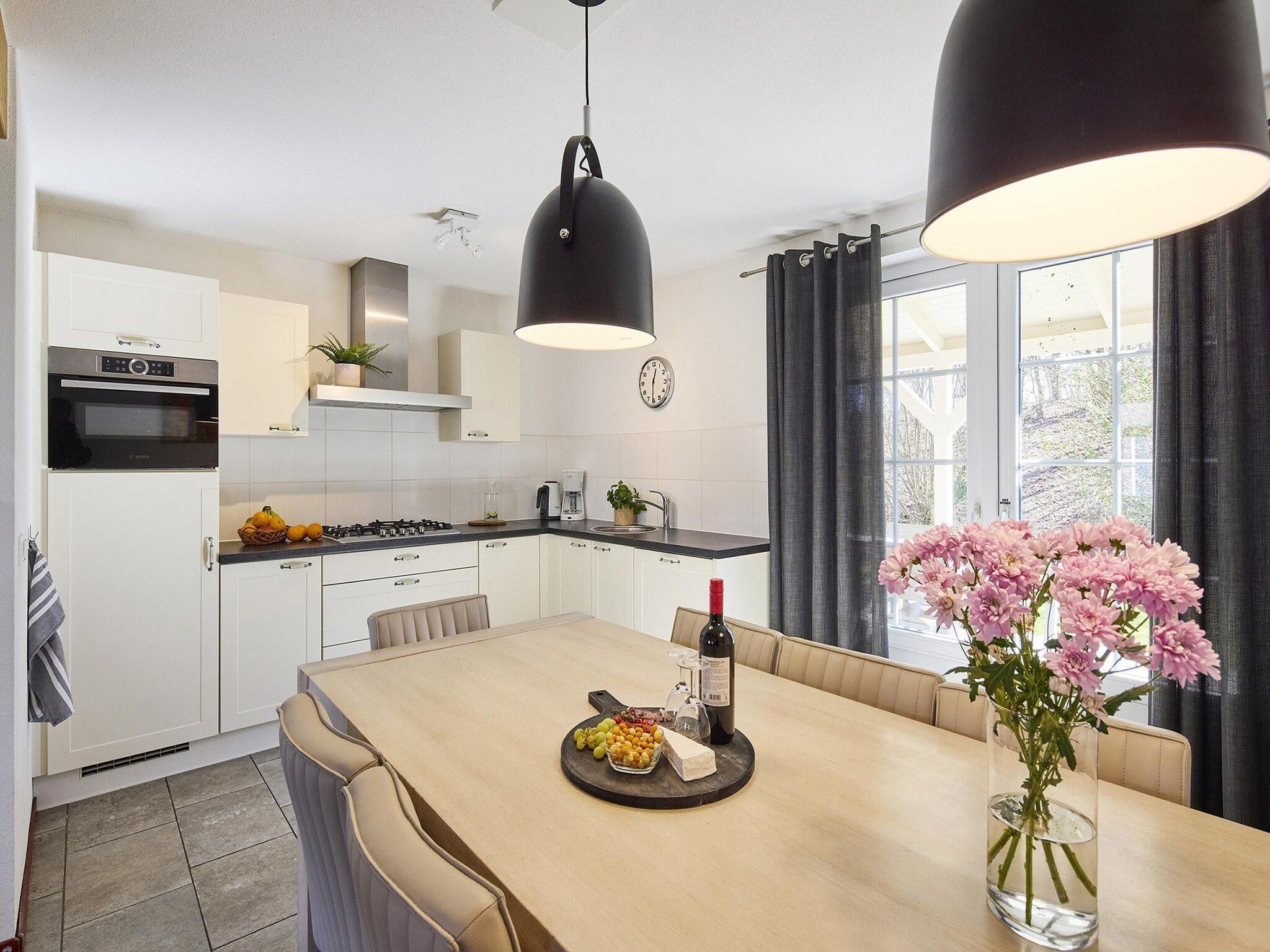 De keuken van Buitenhof De Leistert 10 in Roggel