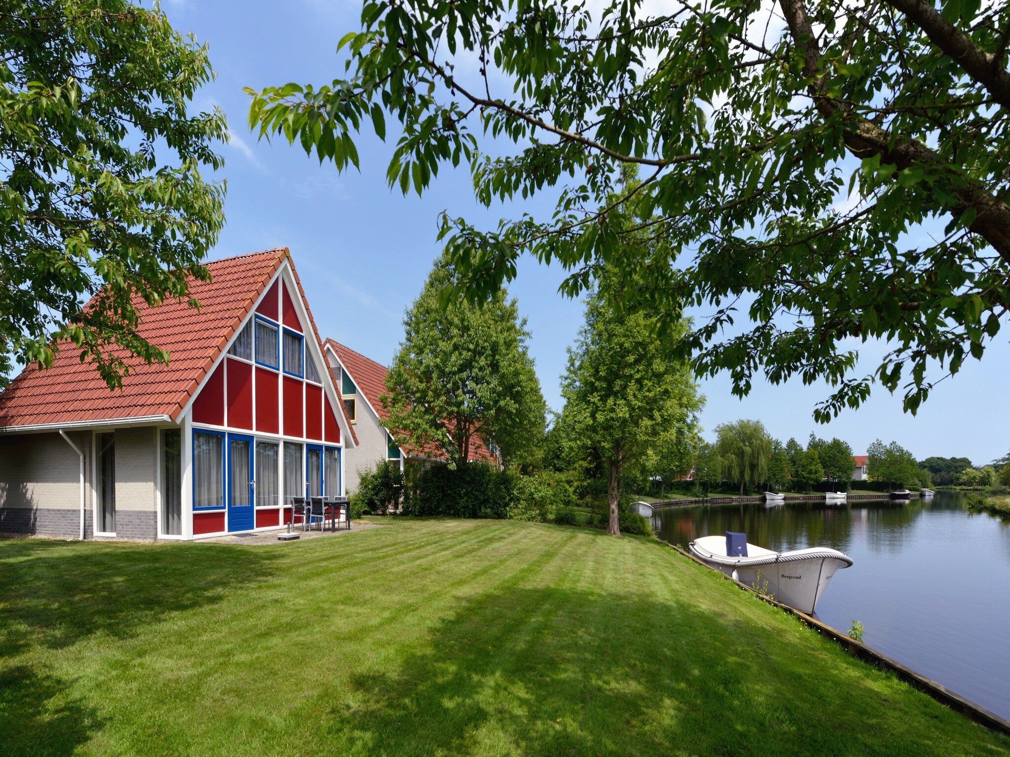 De buitenkant van Villapark Schildmeer 4 in Steendam