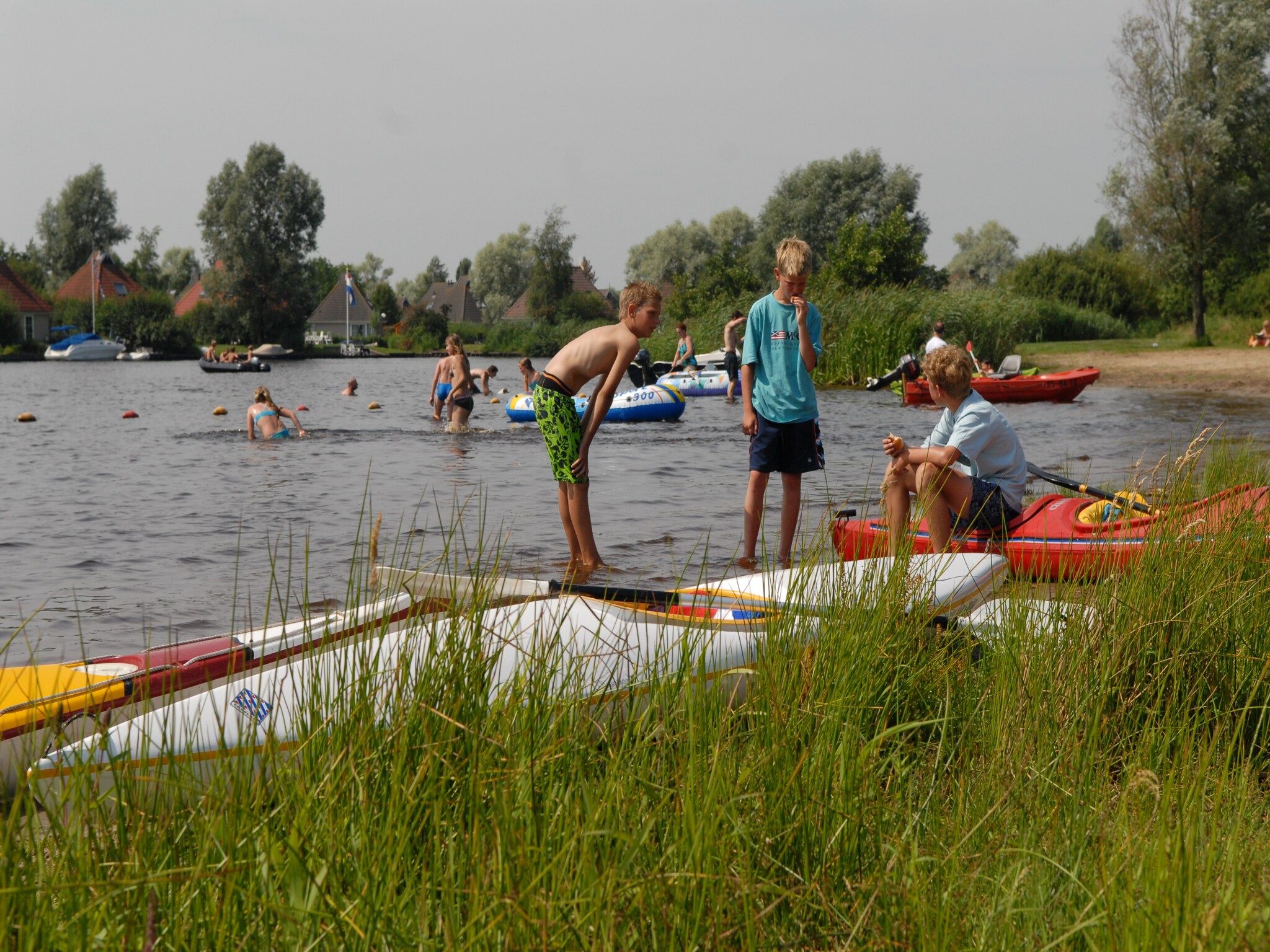 Parkfaciliteiten bij Buitenplaats It Wiid 1 in Eernewoud