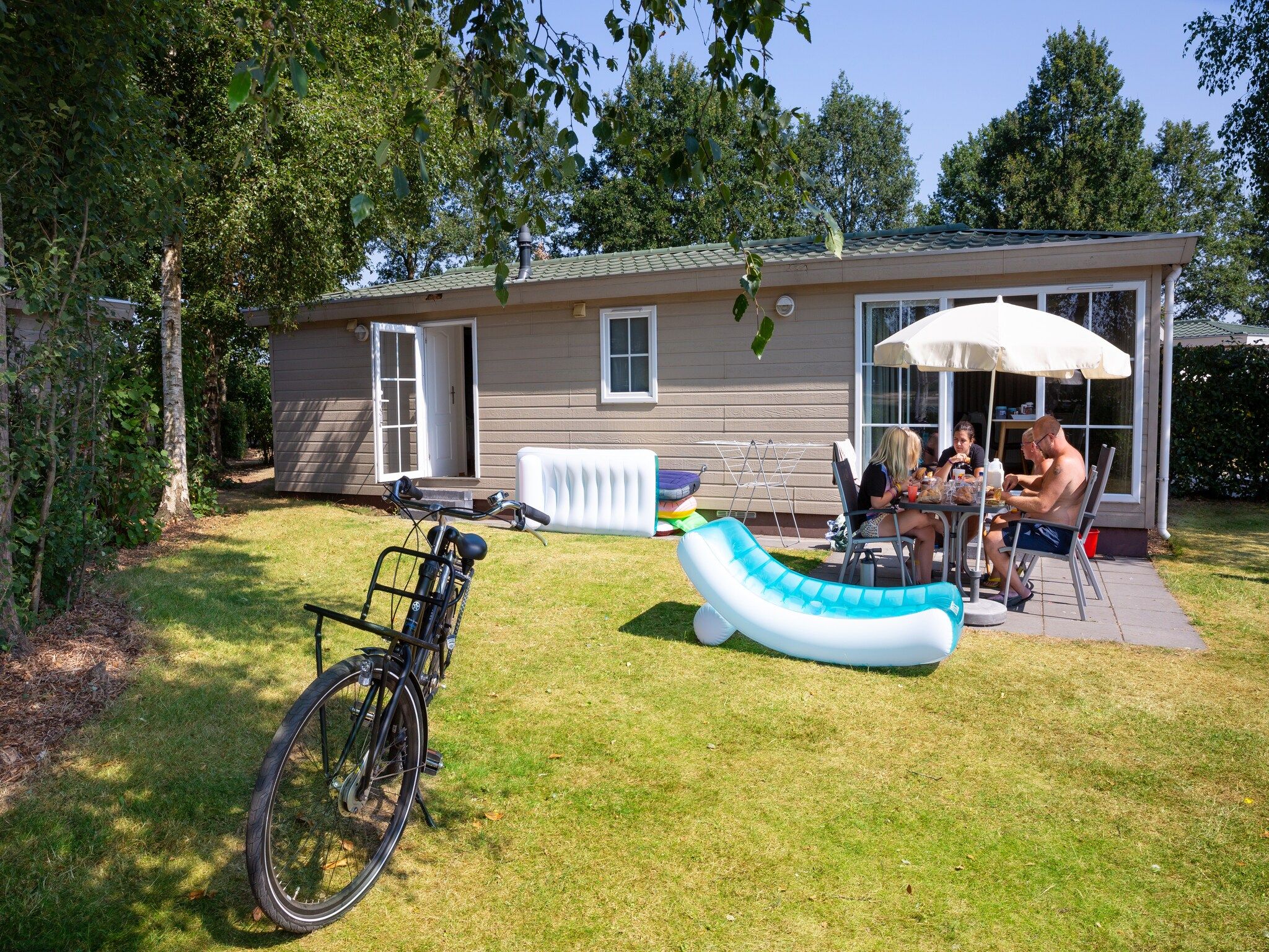 Parkfaciliteiten bij Recreatiepark Tolplas 7 in Hoge Hexel
