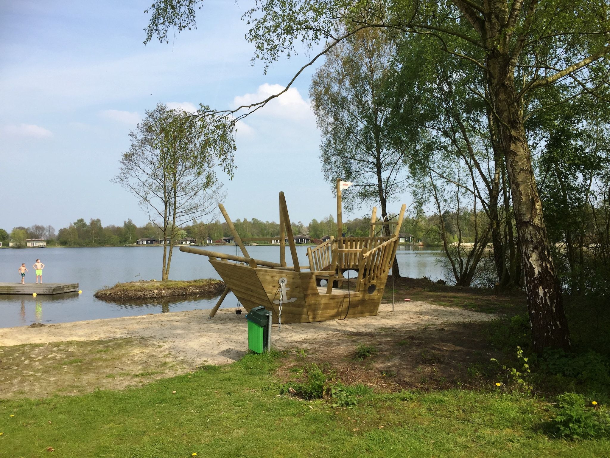 Parkfaciliteiten bij Recreatiepark Tolplas 8 in Hoge Hexel
