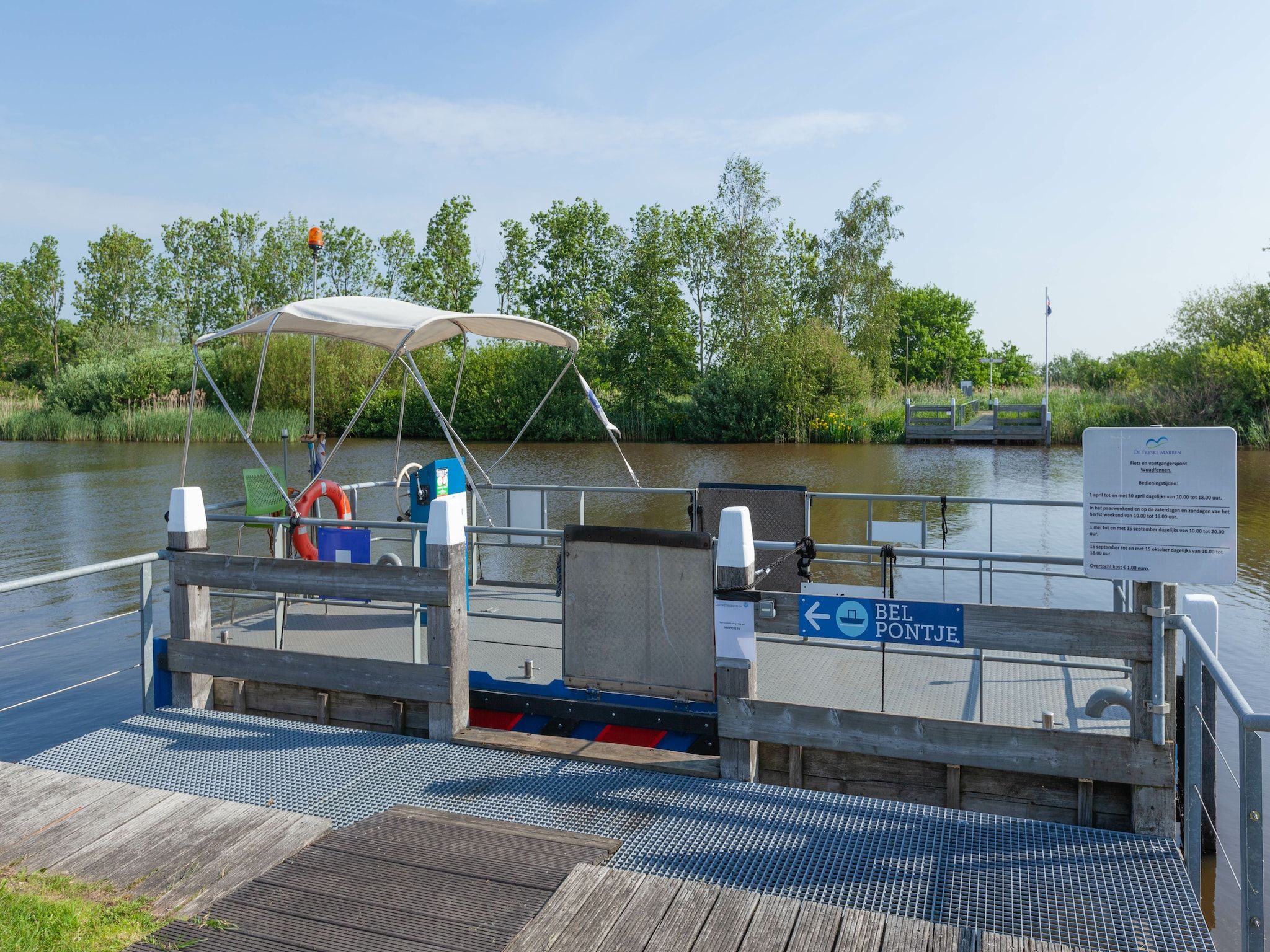 De omgeving van Lyts Sypenstien in Langweer