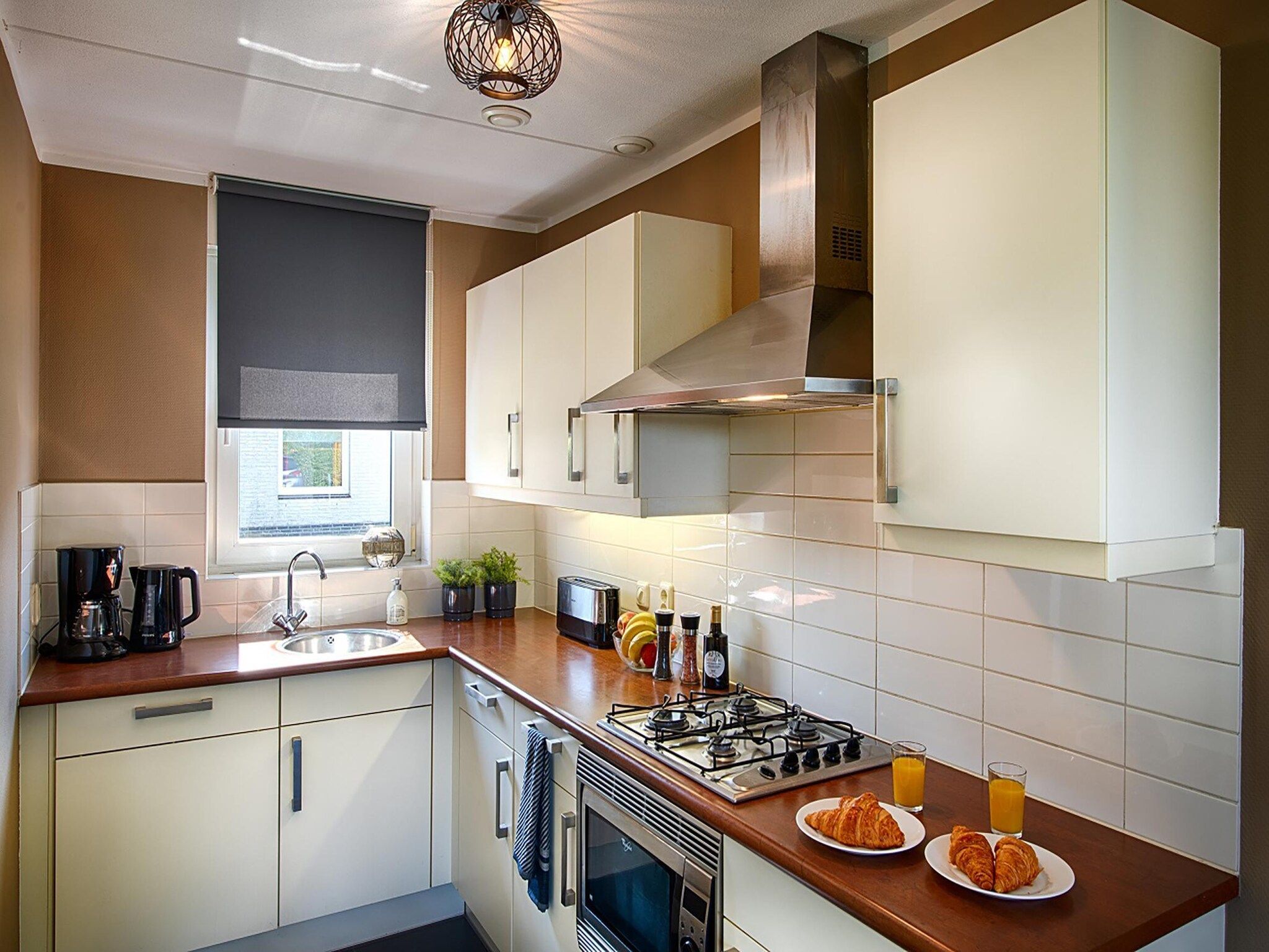 De keuken van Waterwoning 2-6 persoons in Heel