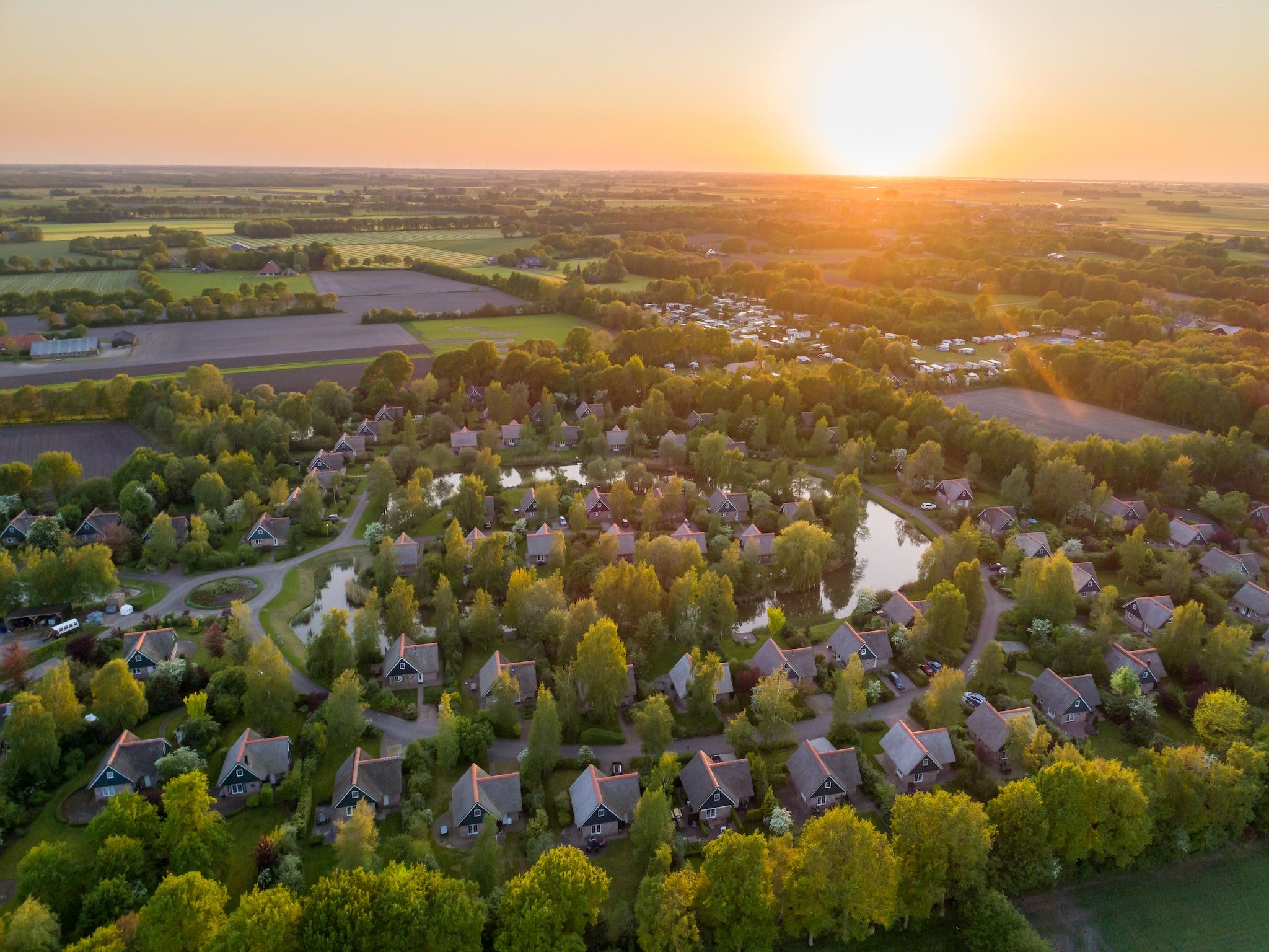 Parkfaciliteiten bij Villapark De Weerribben 4 in Paasloo
