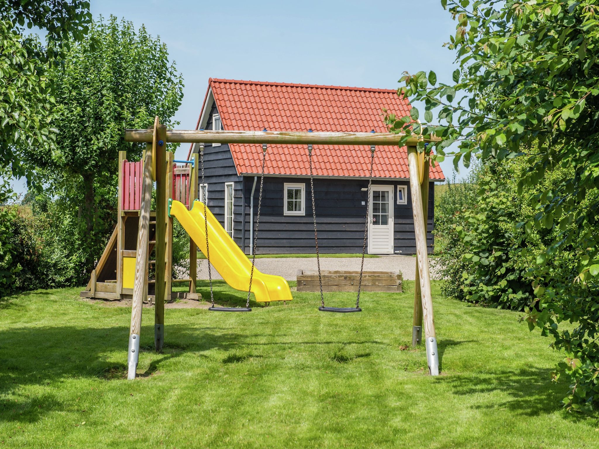 De buitenkant van Recreatiepark de Stelhoeve 1 in Wemeldinge
