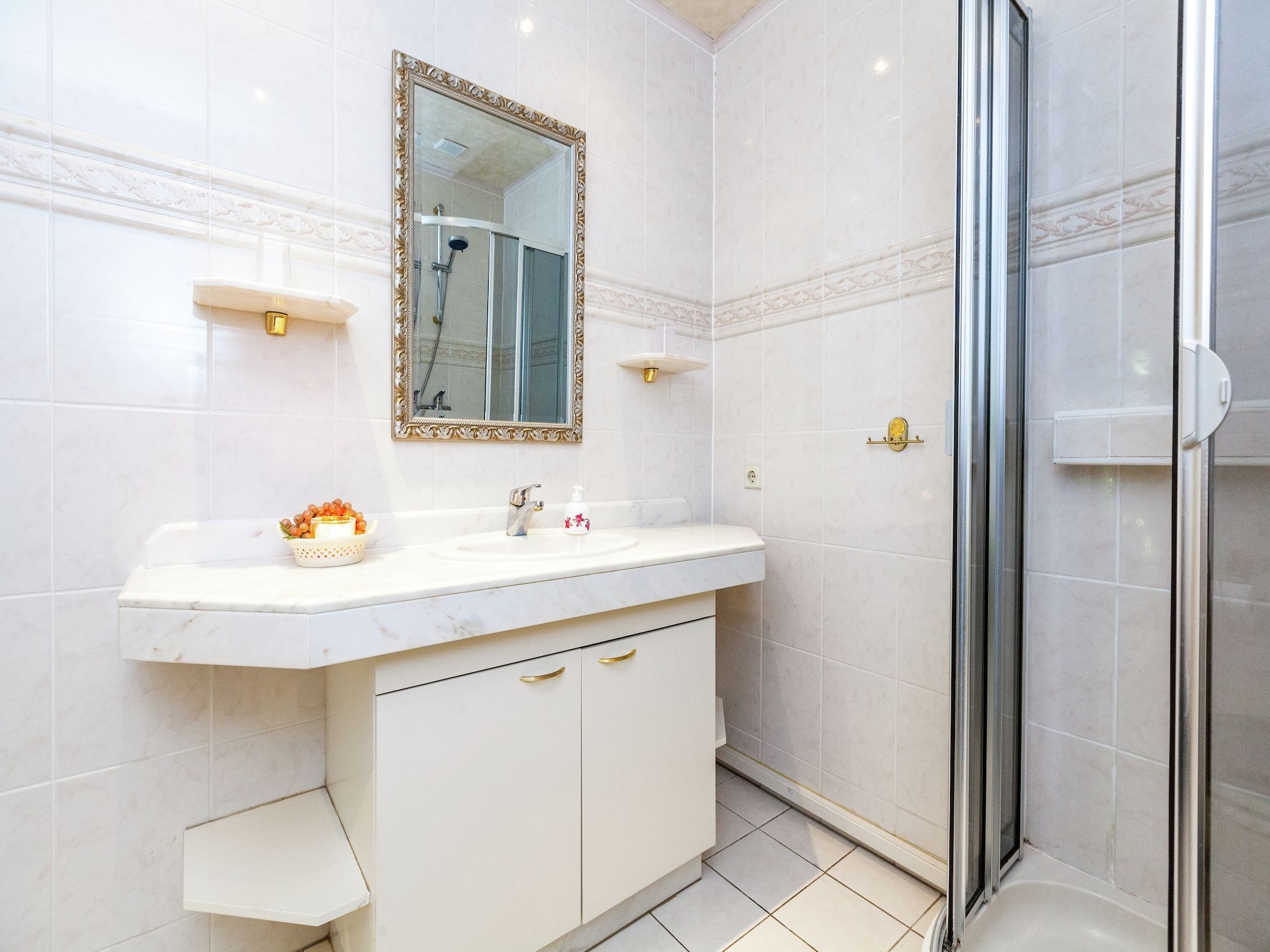 De badkamer van Vier Duinen in Oostkapelle