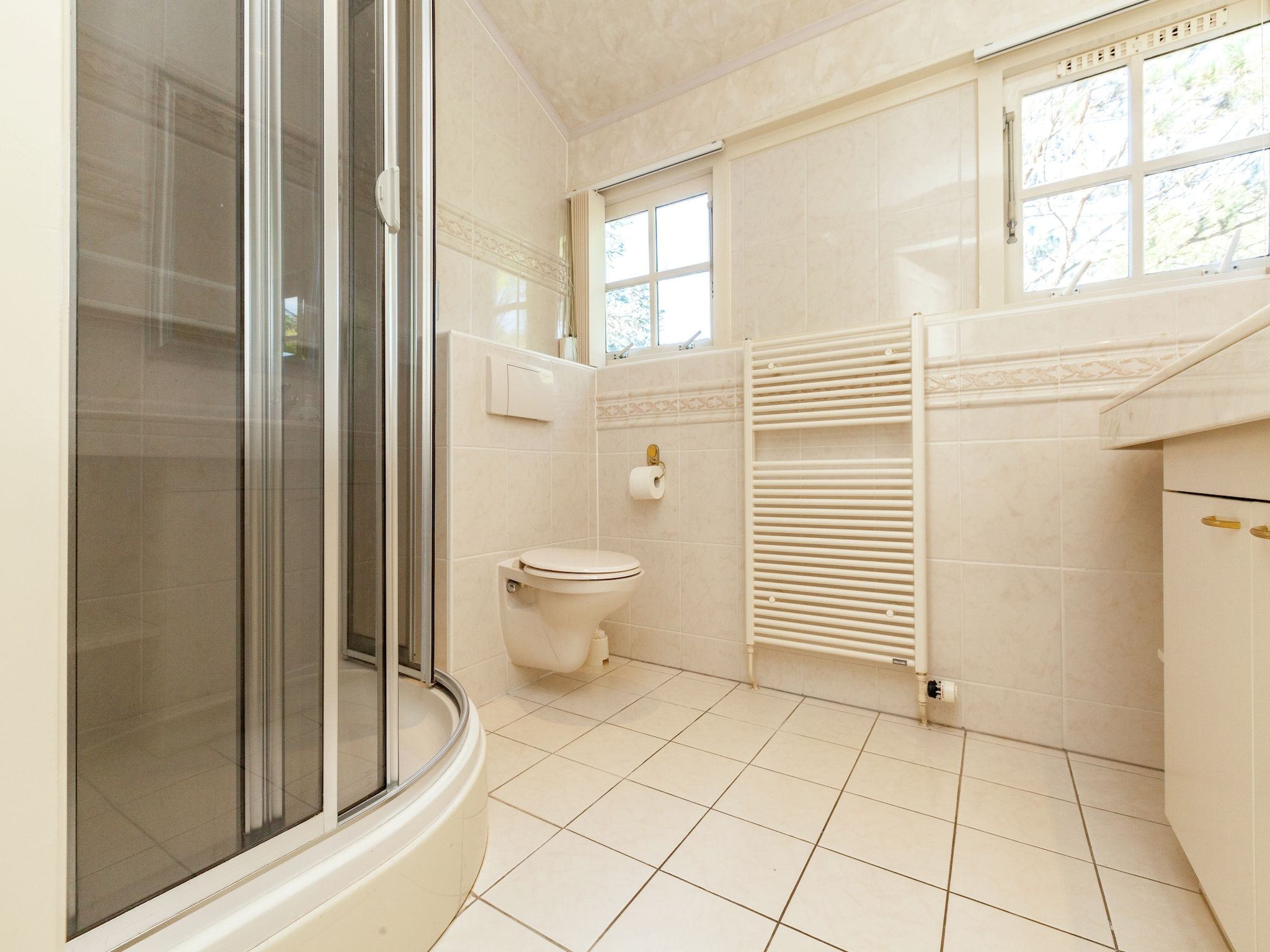 De badkamer van Twee Duinen in Oostkapelle
