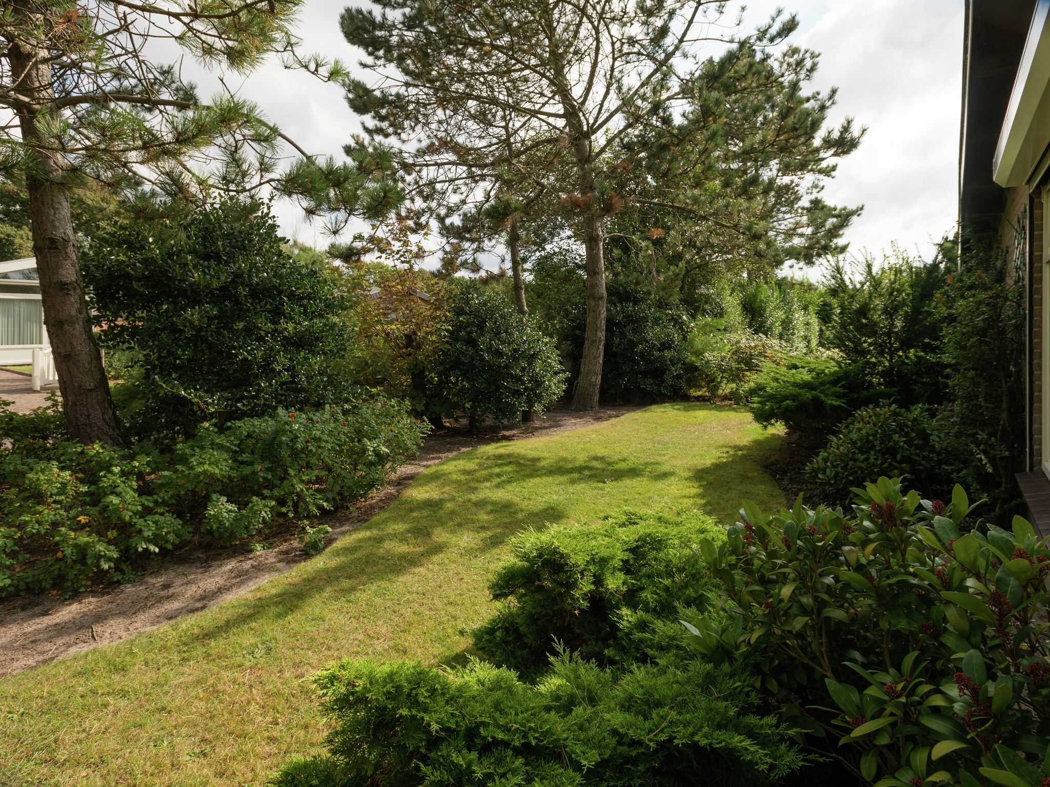 De tuin van De Strandvogel in Julianadorp