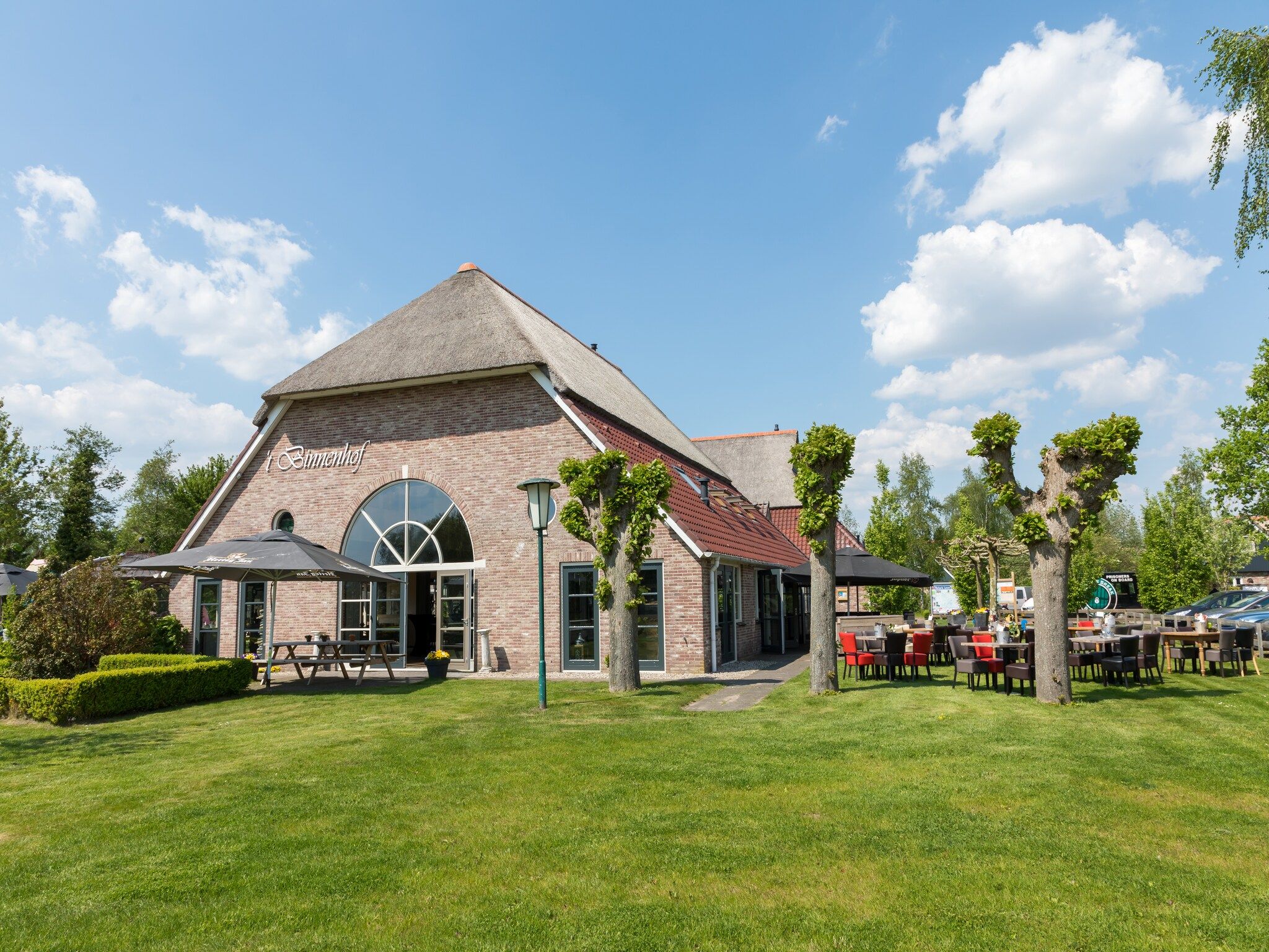 Parkfaciliteiten bij Villapark De Weerribben 3 in Paasloo