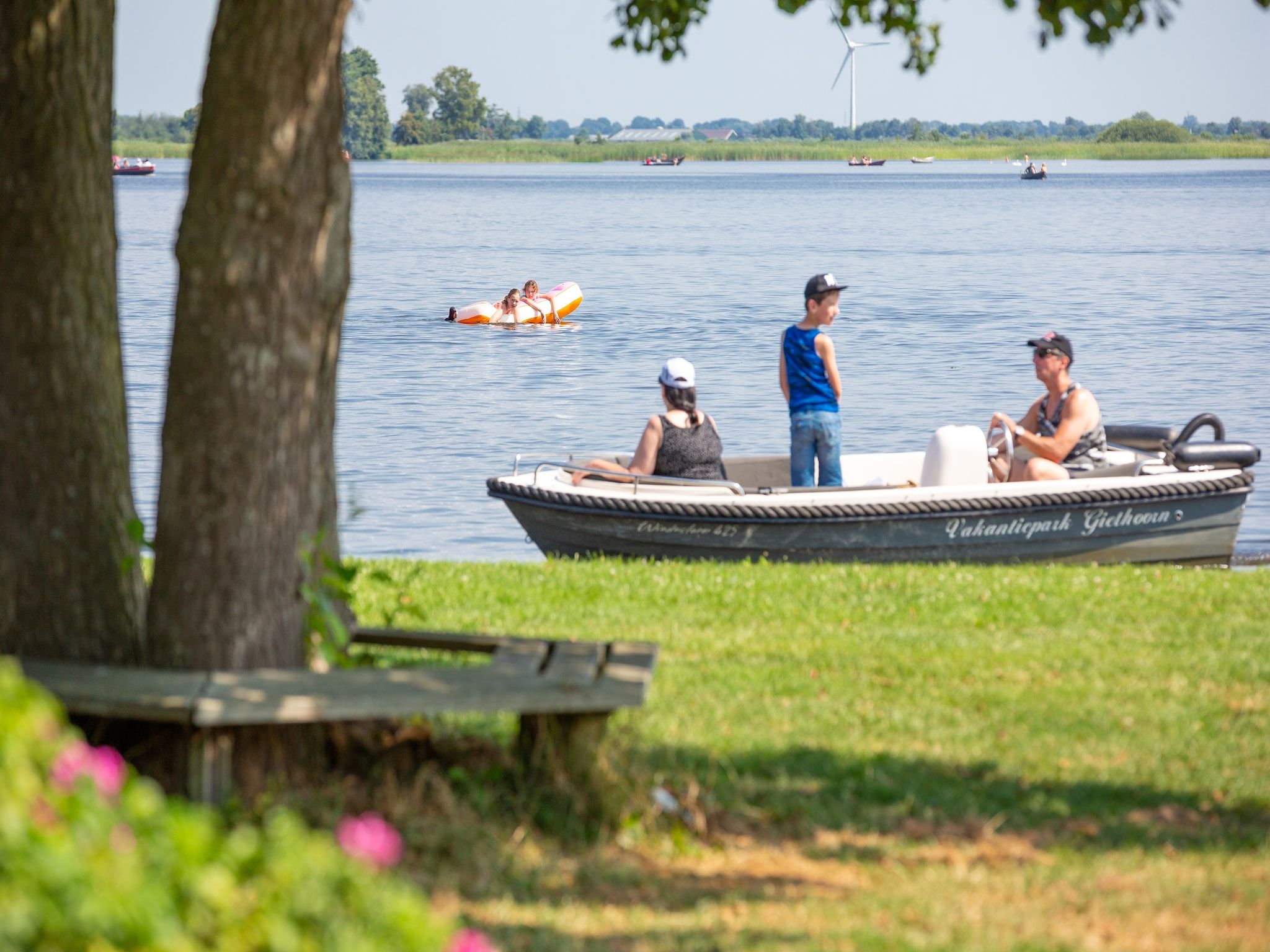 Parkfaciliteiten bij Vakantiepark Giethoorn 4 in Giethoorn