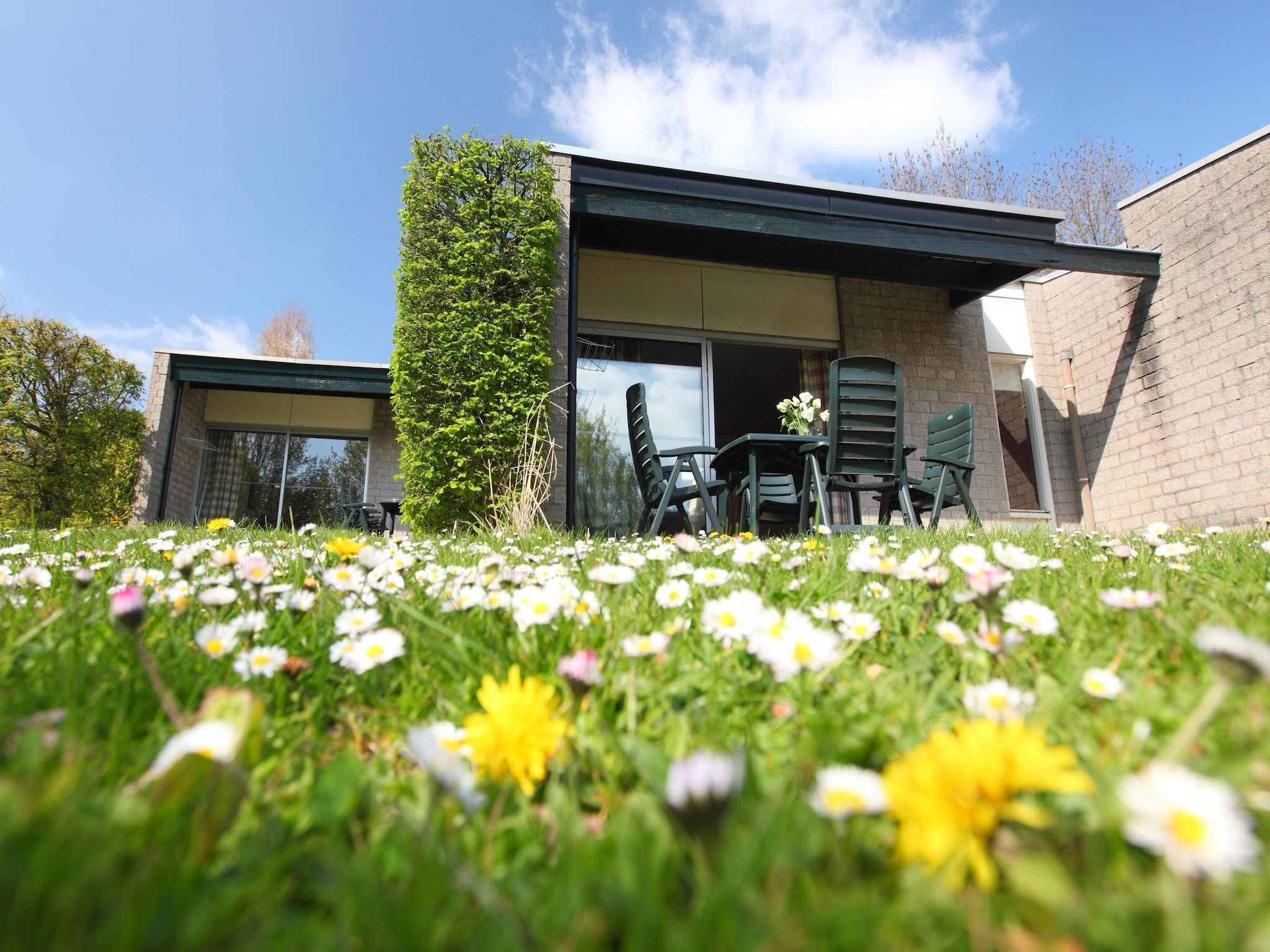 Sfeerbeeld van Bungalowpark Schin op Geul 6 in Walem