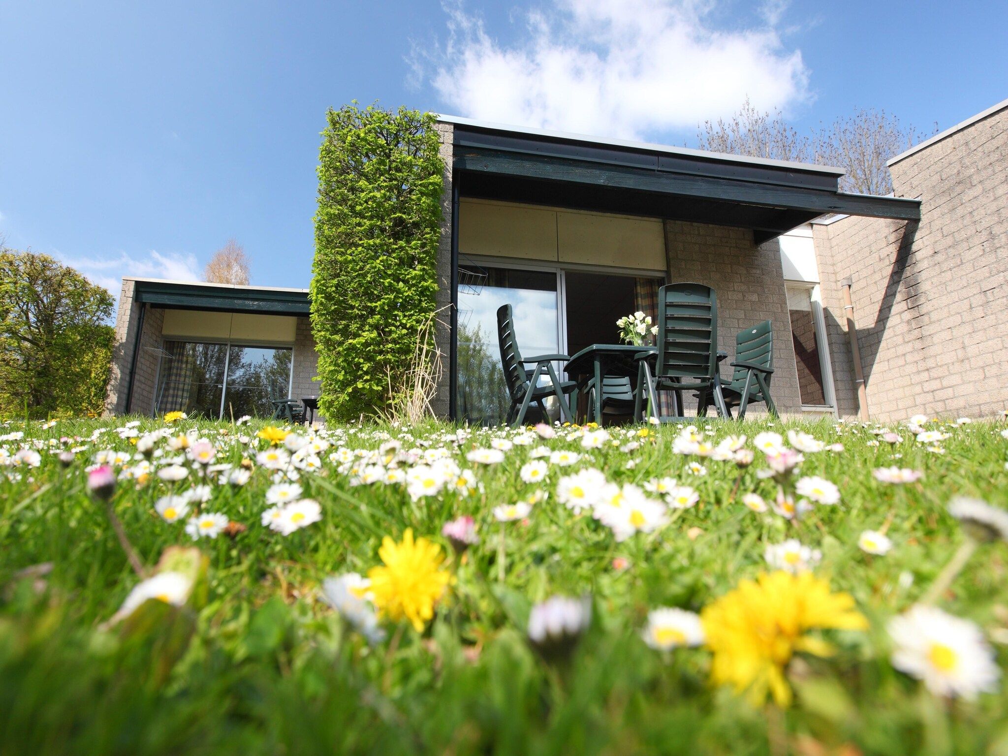 Sfeerbeeld van Bungalowpark Schin op Geul 9 in Walem