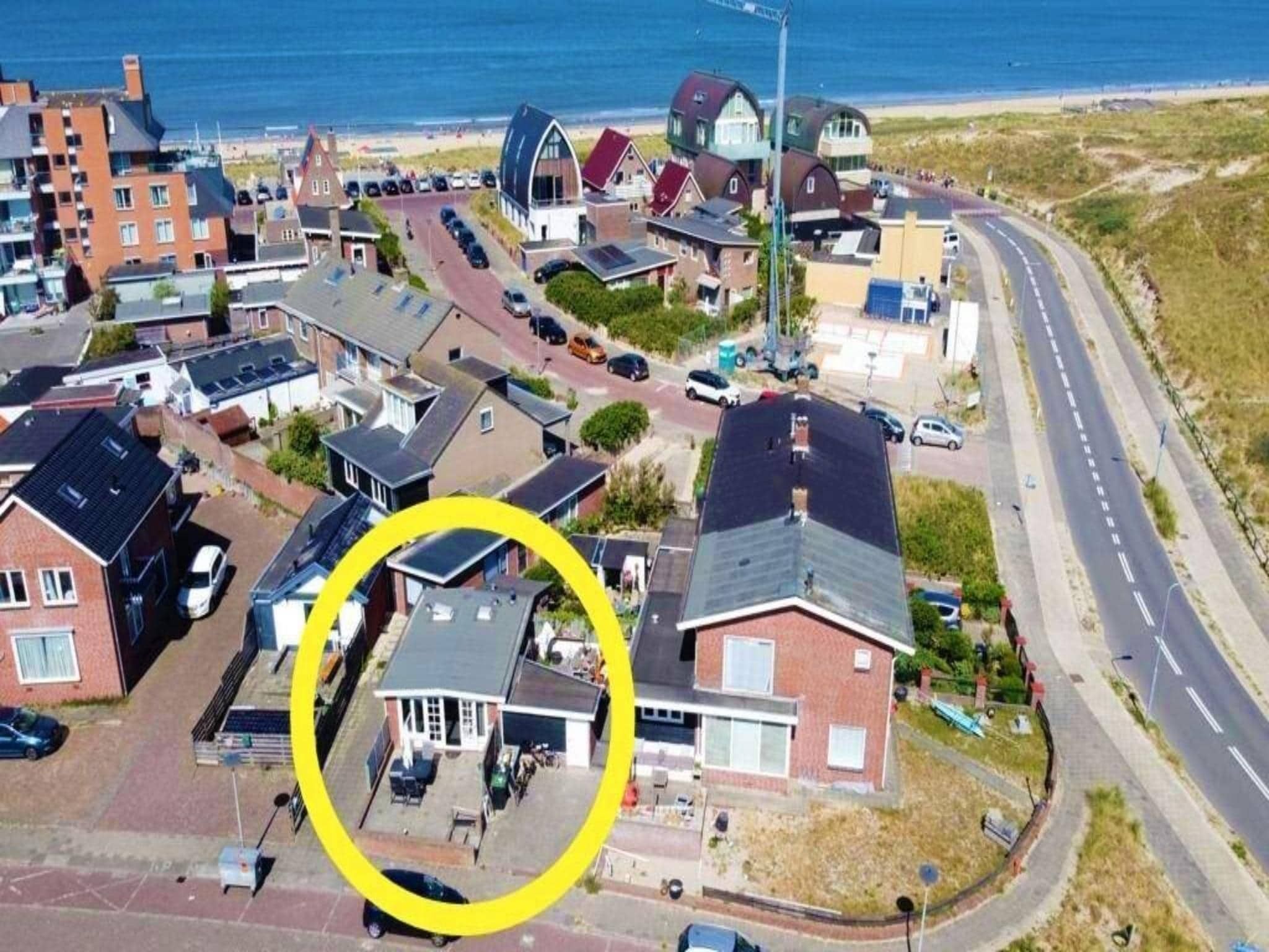 De buitenkant van Egmonds Duintje in Egmond aan zee