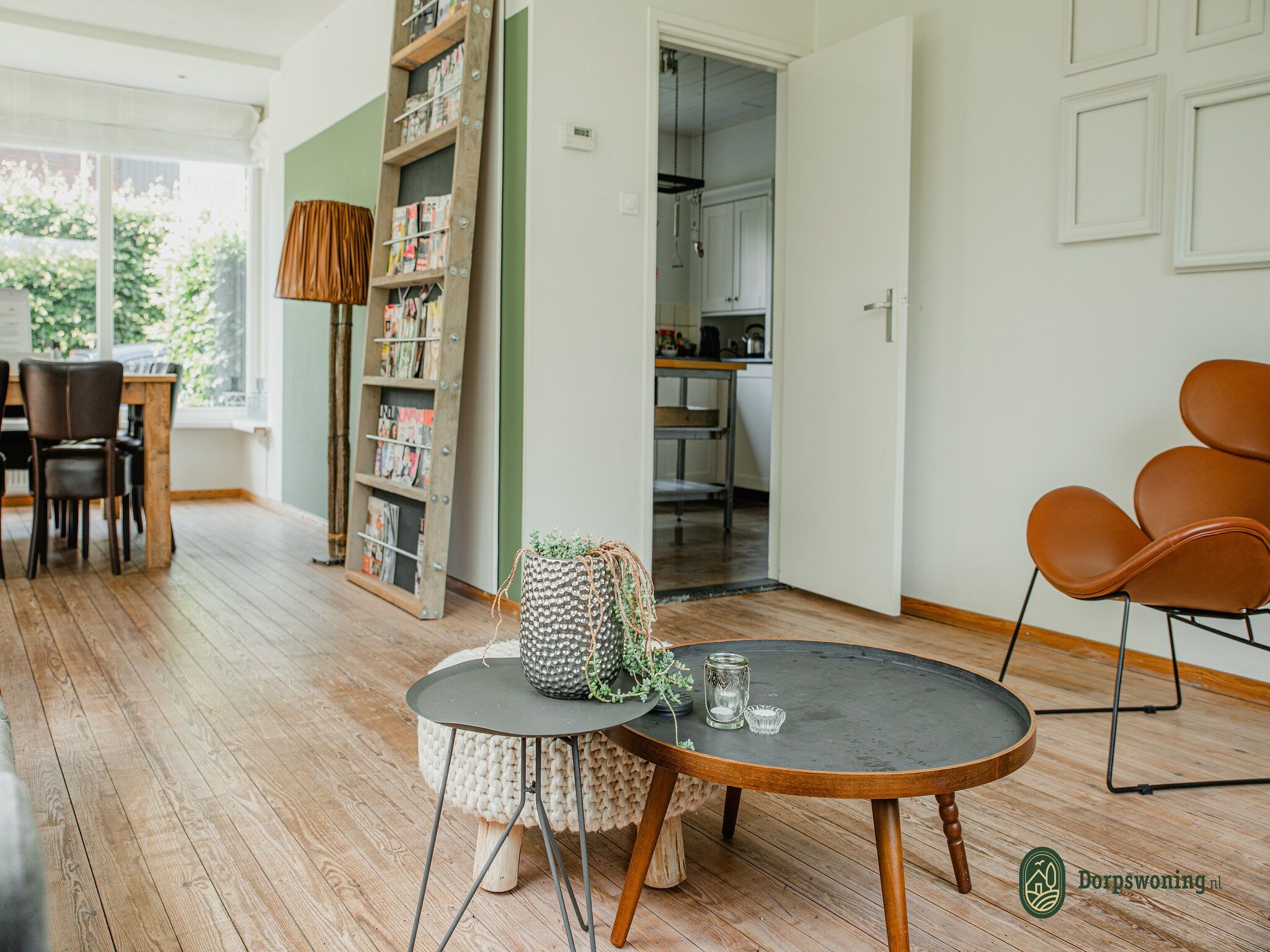De woonkamer van Dorpswoning Het Landelijke in Leende