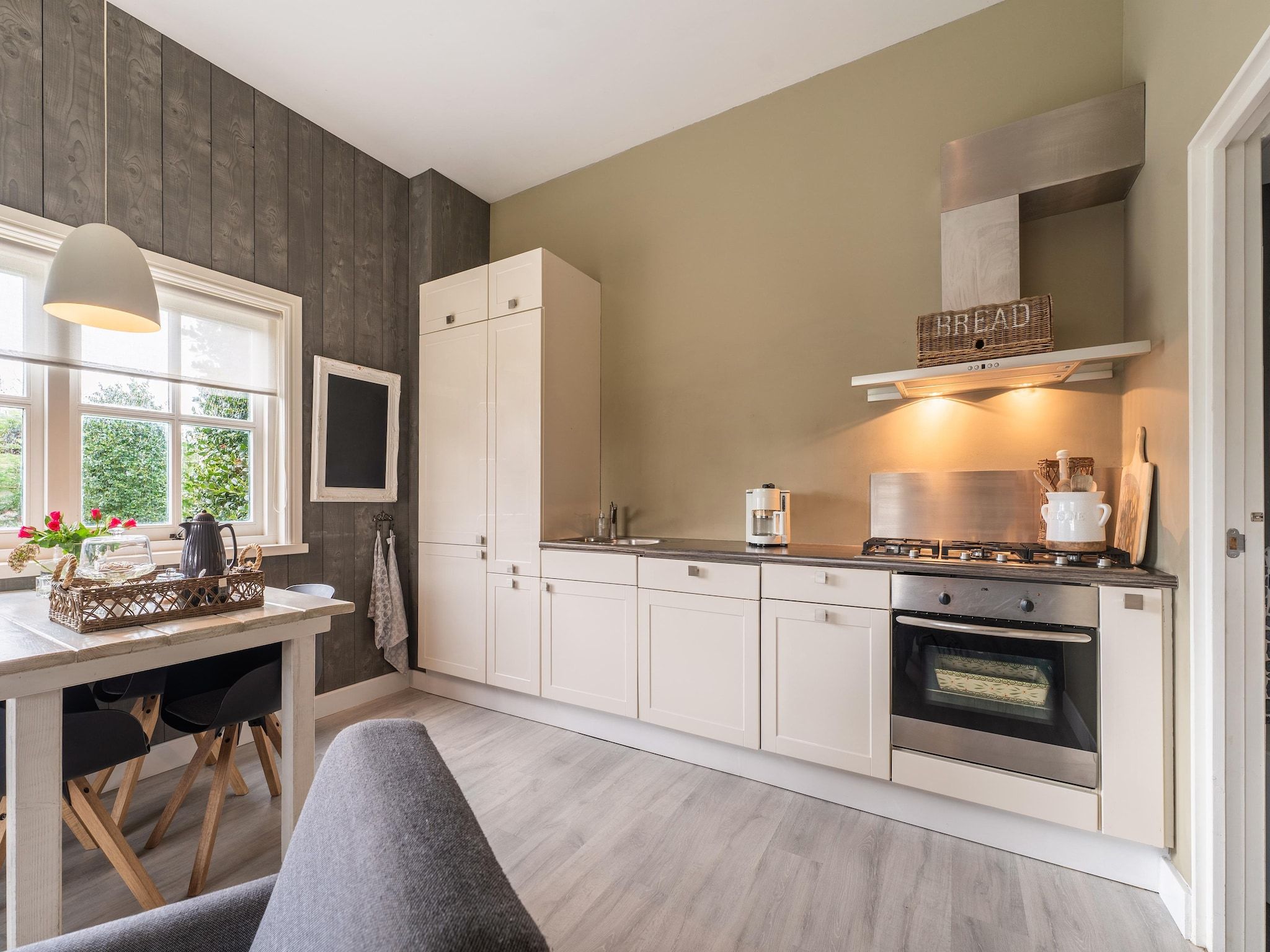 De keuken van Naast het Bollenveld in Egmond-Binnen
