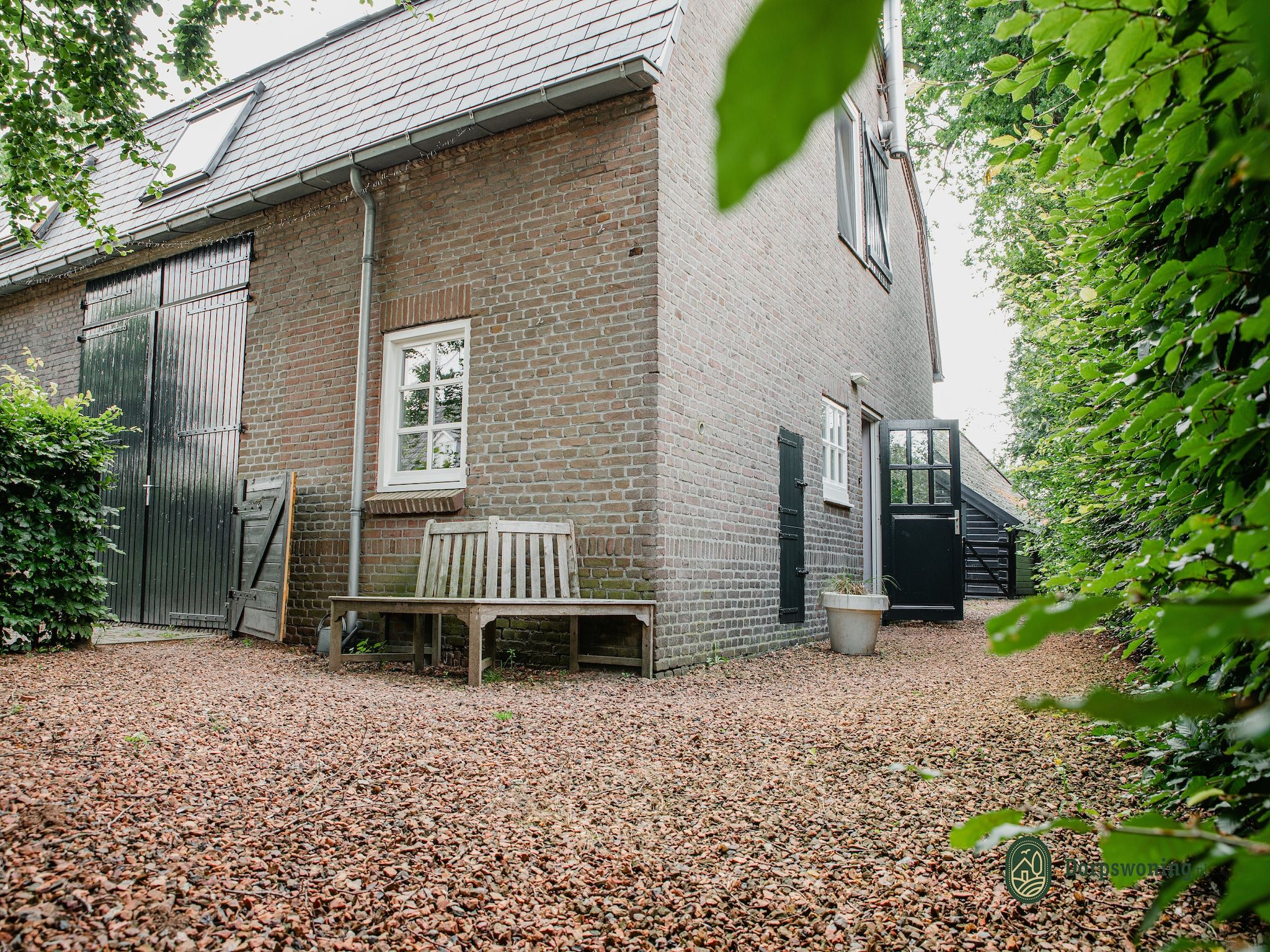 De buitenkant van Dorpswoning Op Niveau in Leende