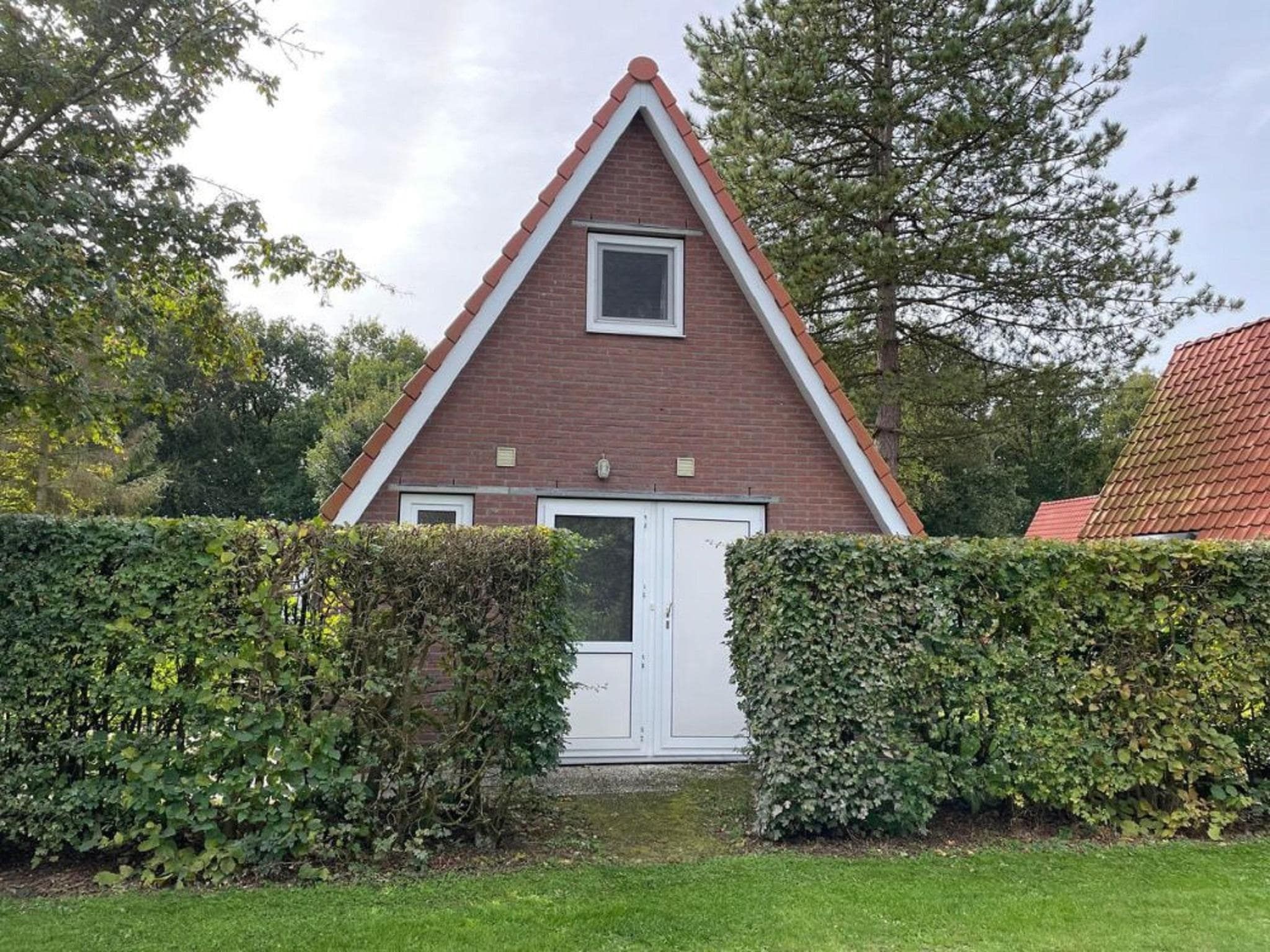 De buitenkant van Landgoed Eysinga State 3 in Sint Nicolaasga