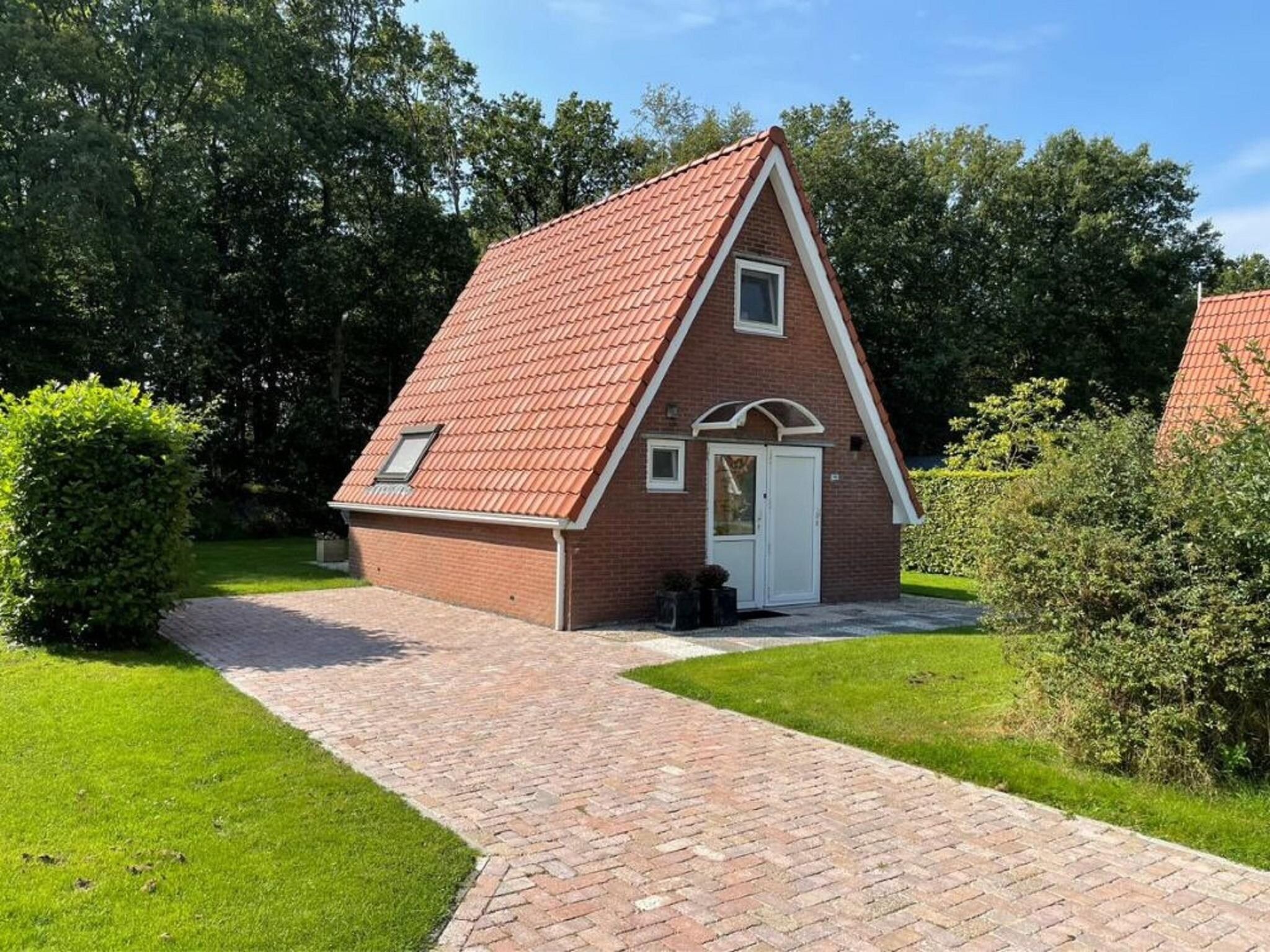 De buitenkant van Landgoed Eysinga State 4 in Sint Nicolaasga