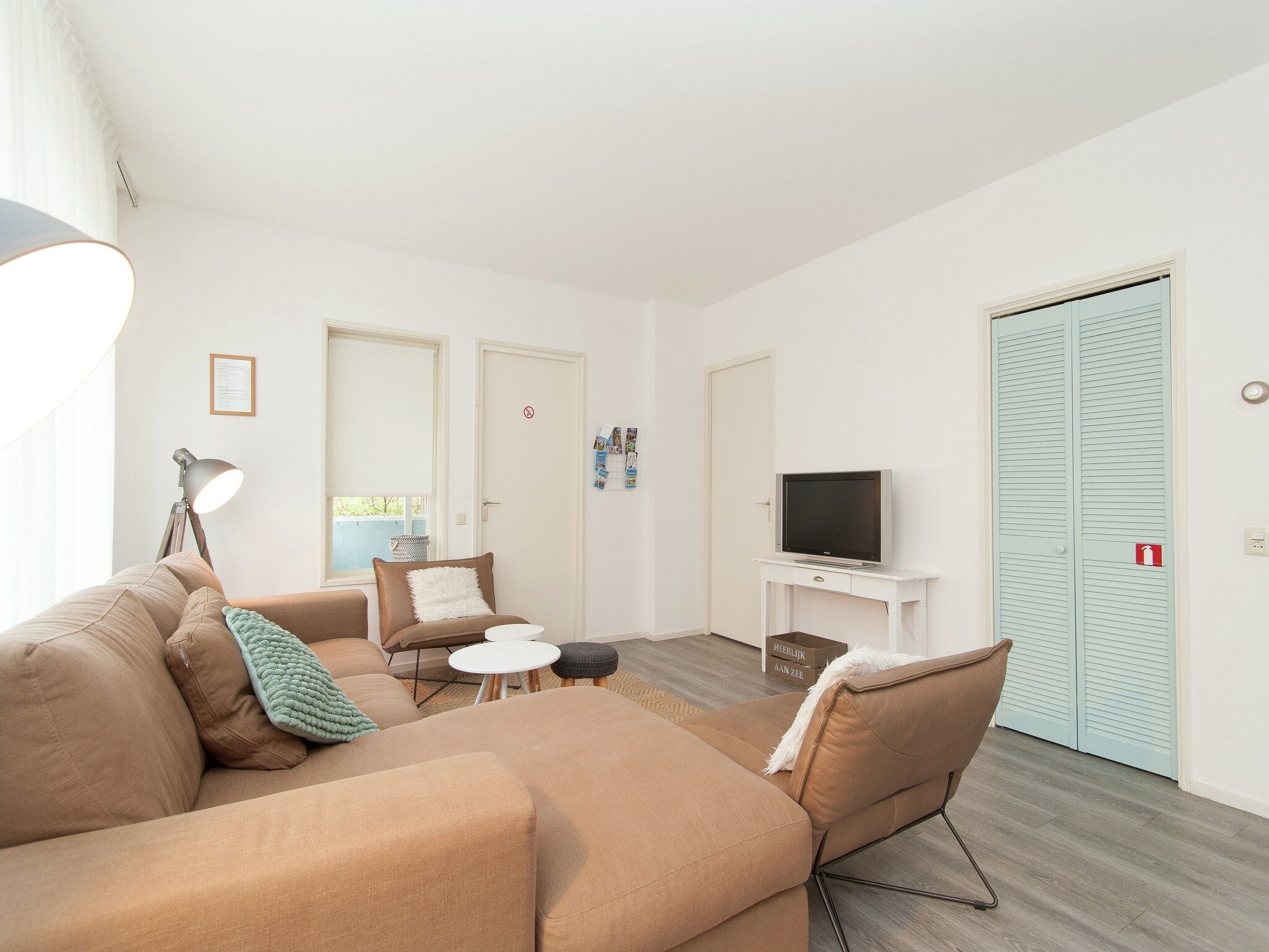 De woonkamer van Huize Glory Parel in Bergen aan zee