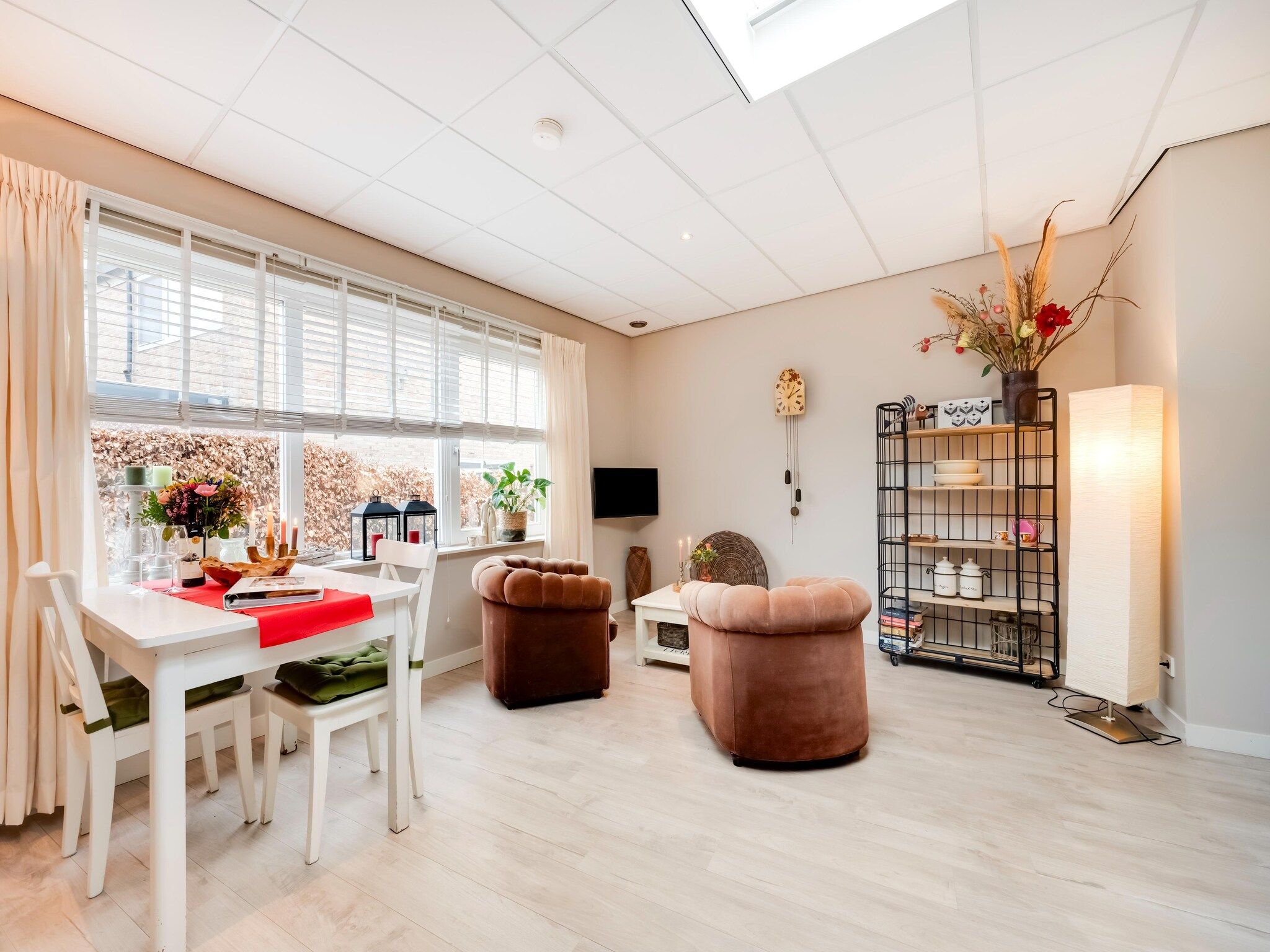 De woonkamer van Hof van Craeck II in Bergen