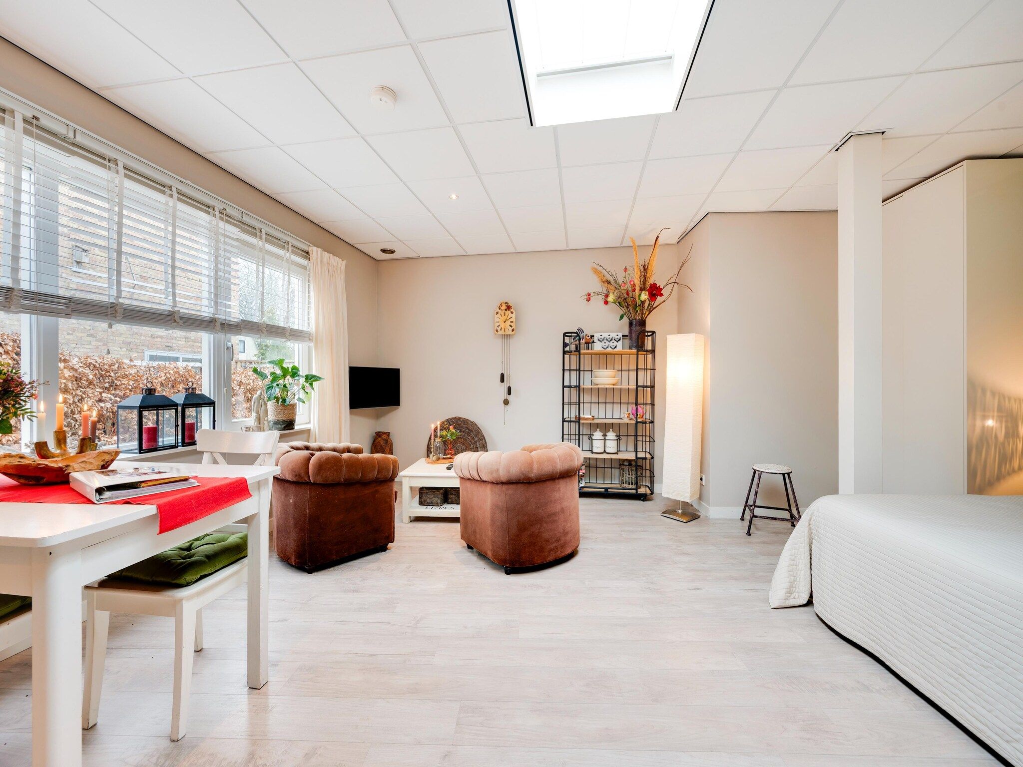 De woonkamer van Hof van Craeck II in Bergen