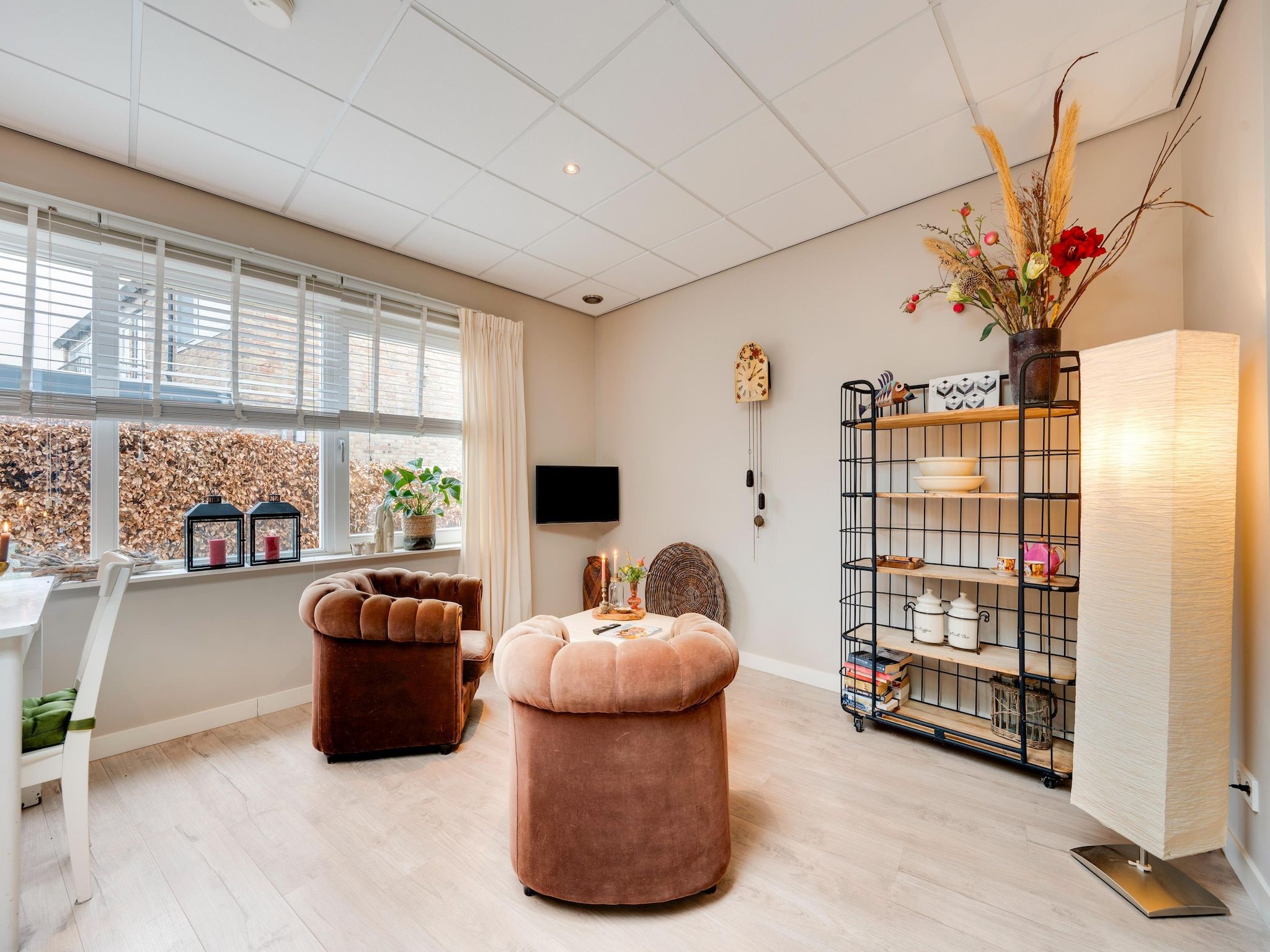 De woonkamer van Hof van Craeck II in Bergen