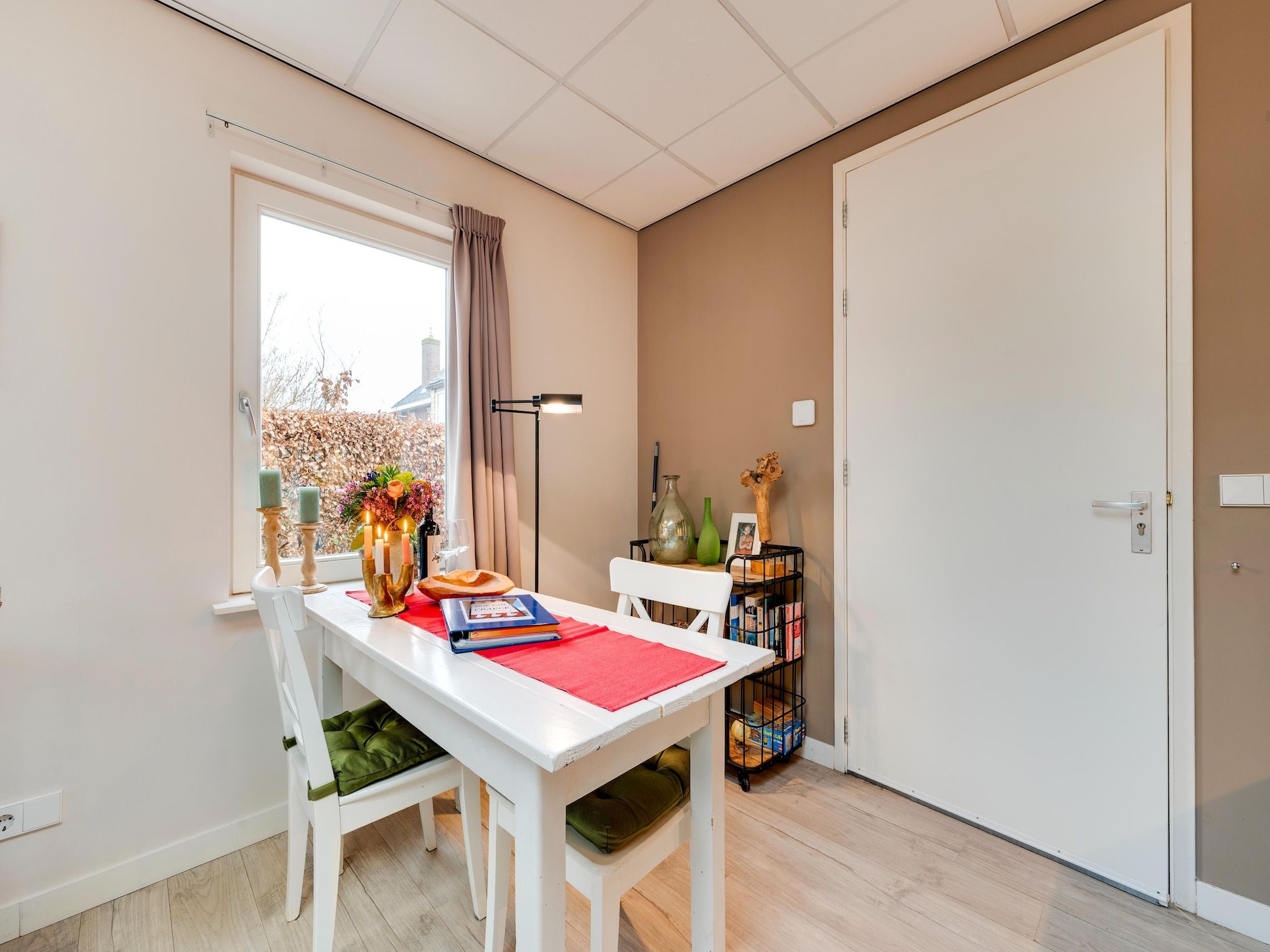 De eetkamer van Hof van Craeck III in Bergen