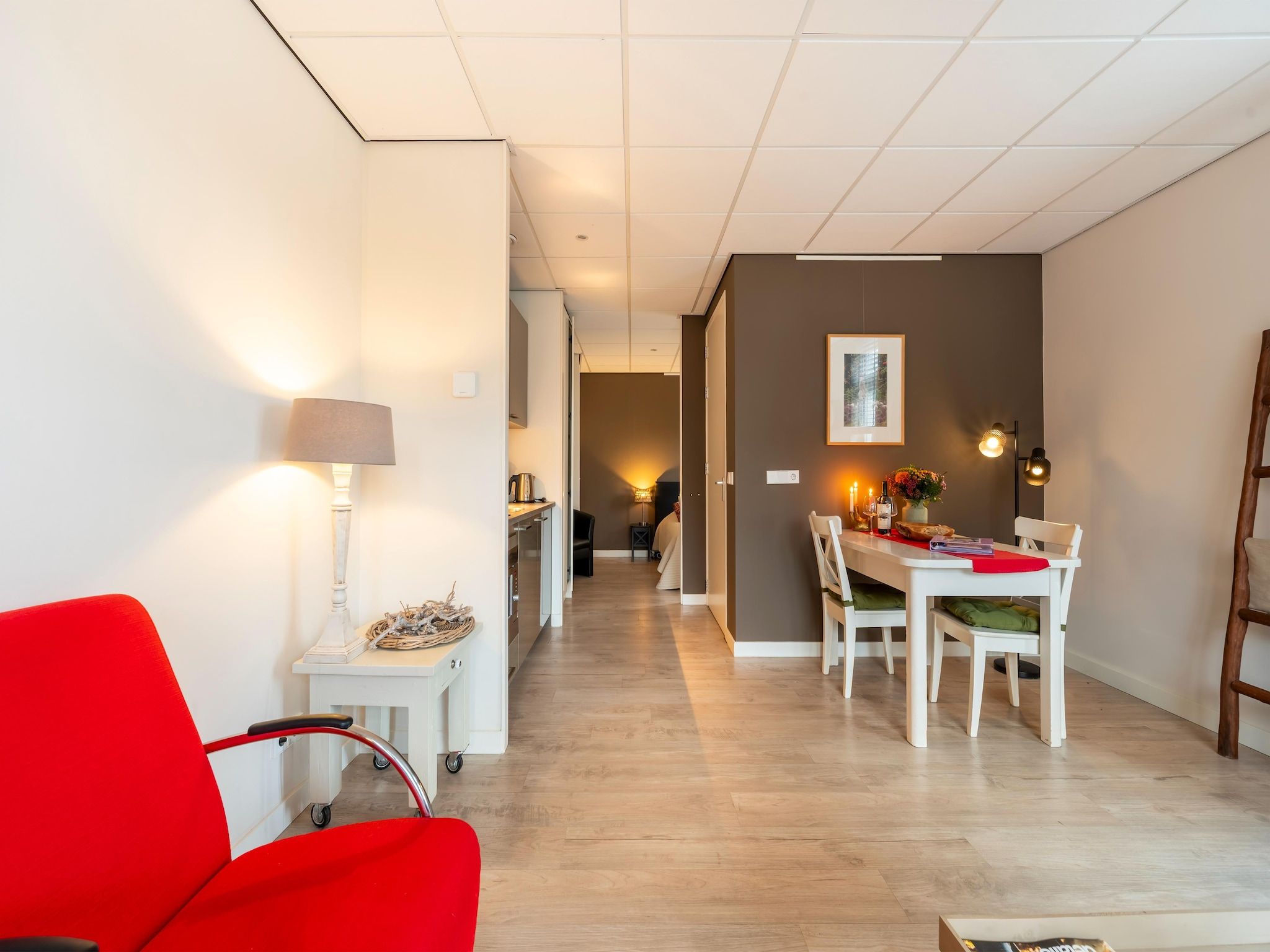 De eetkamer van Hof van Craeck I in Bergen