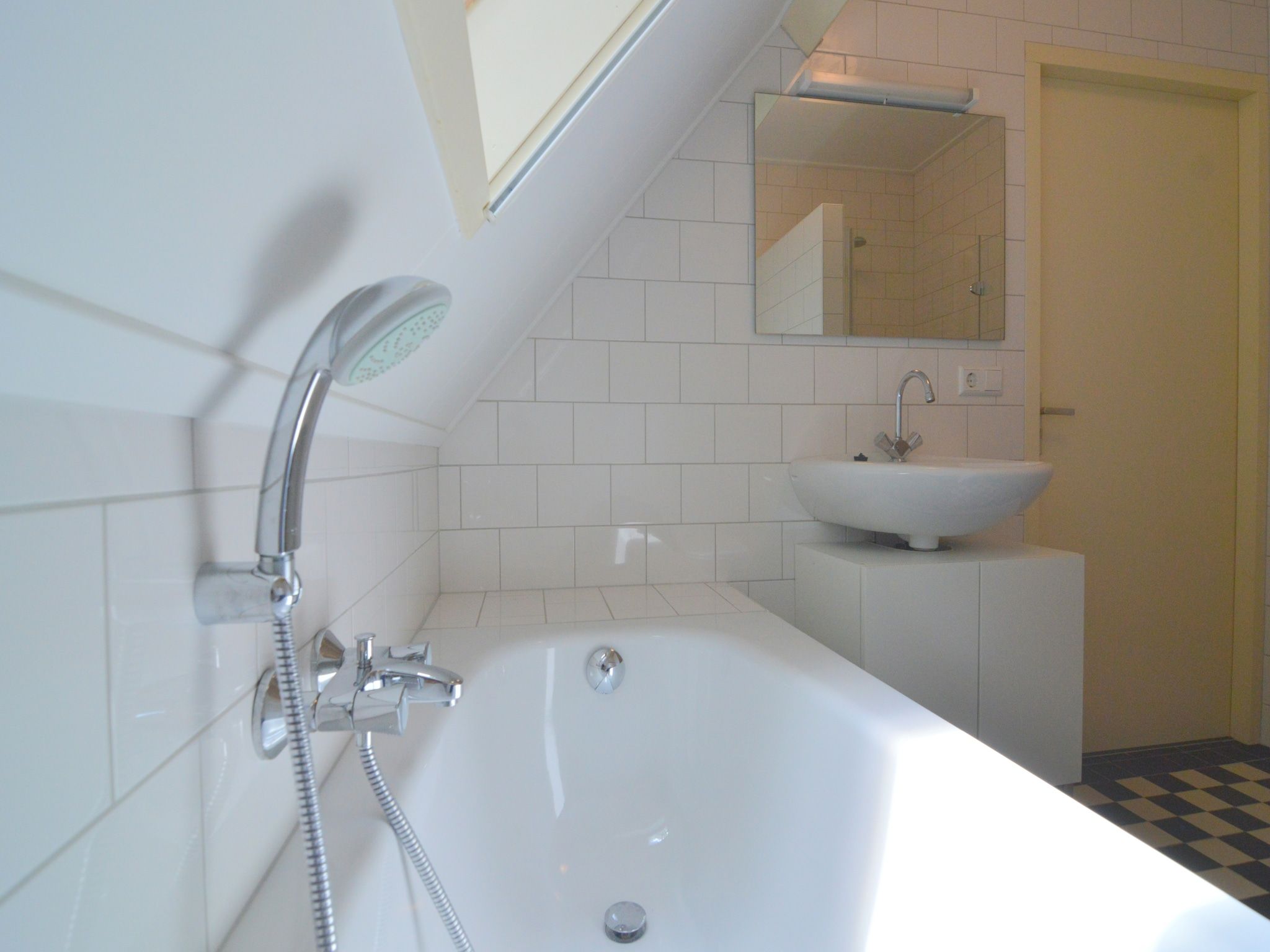 De badkamer van Het Kruisselt in Zelhem
