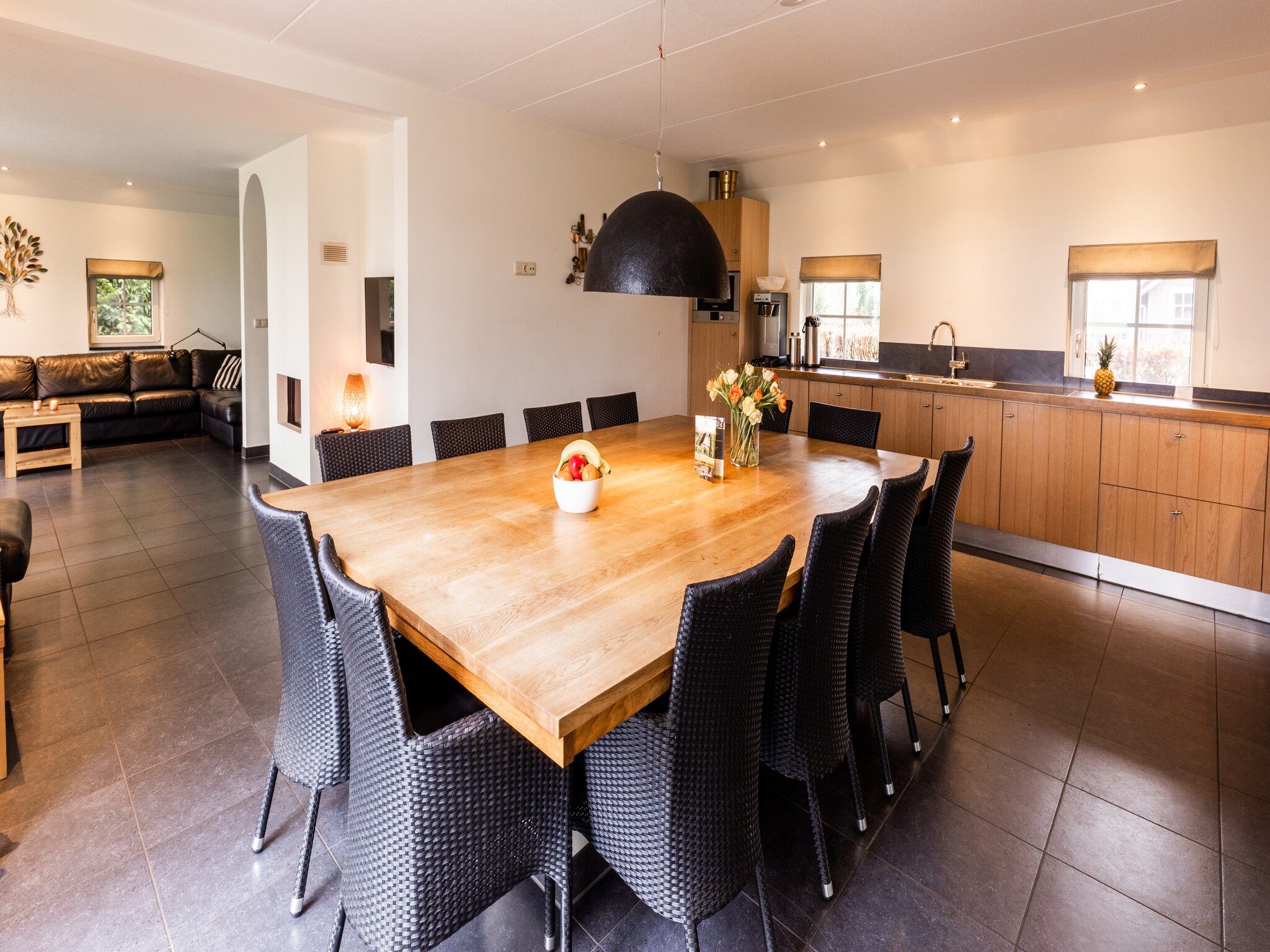 De woonkamer van Hof van Salland 7 in Hellendoorn