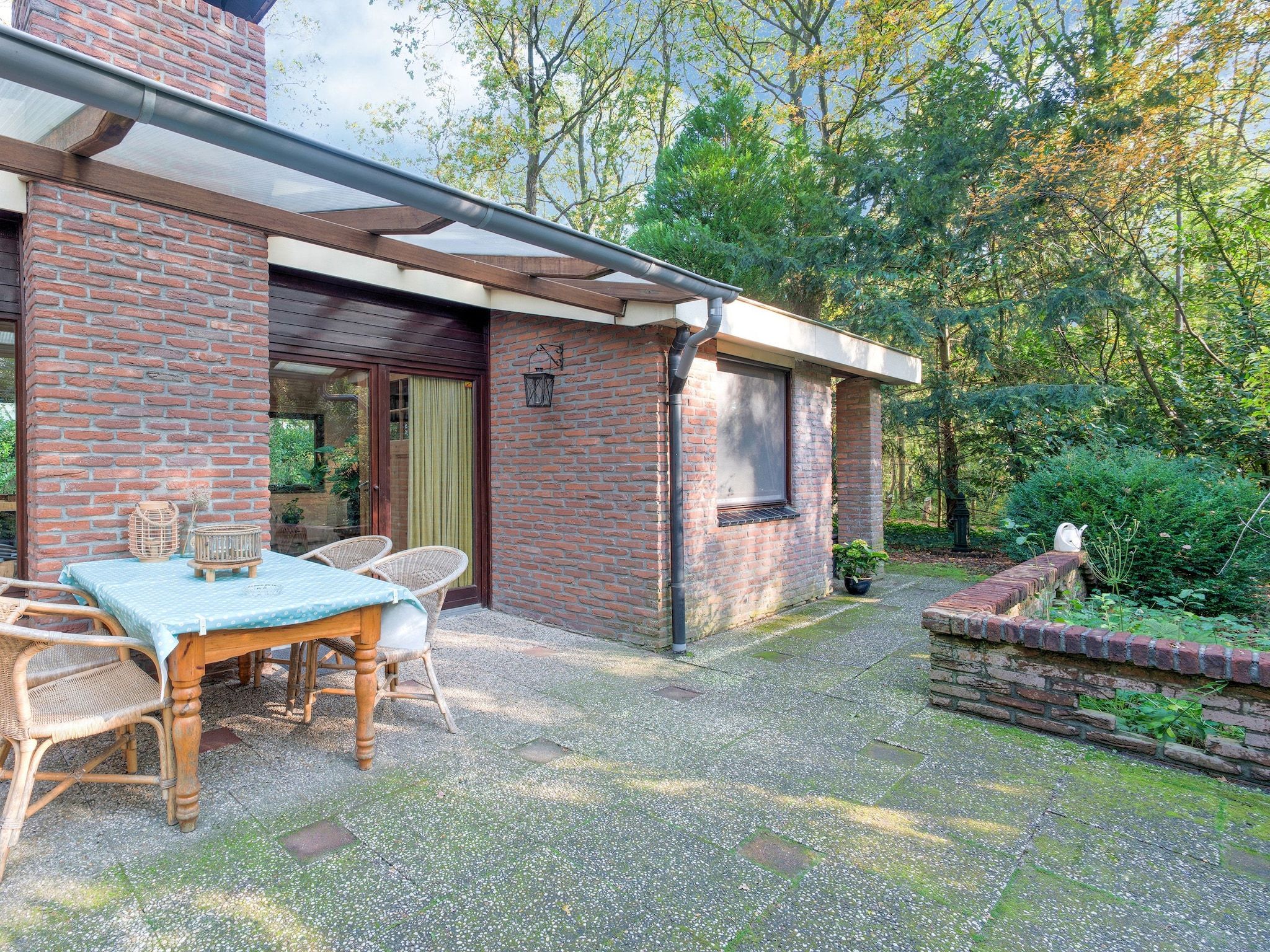 De buitenkant van The Forest Cottage in Zorgvlied