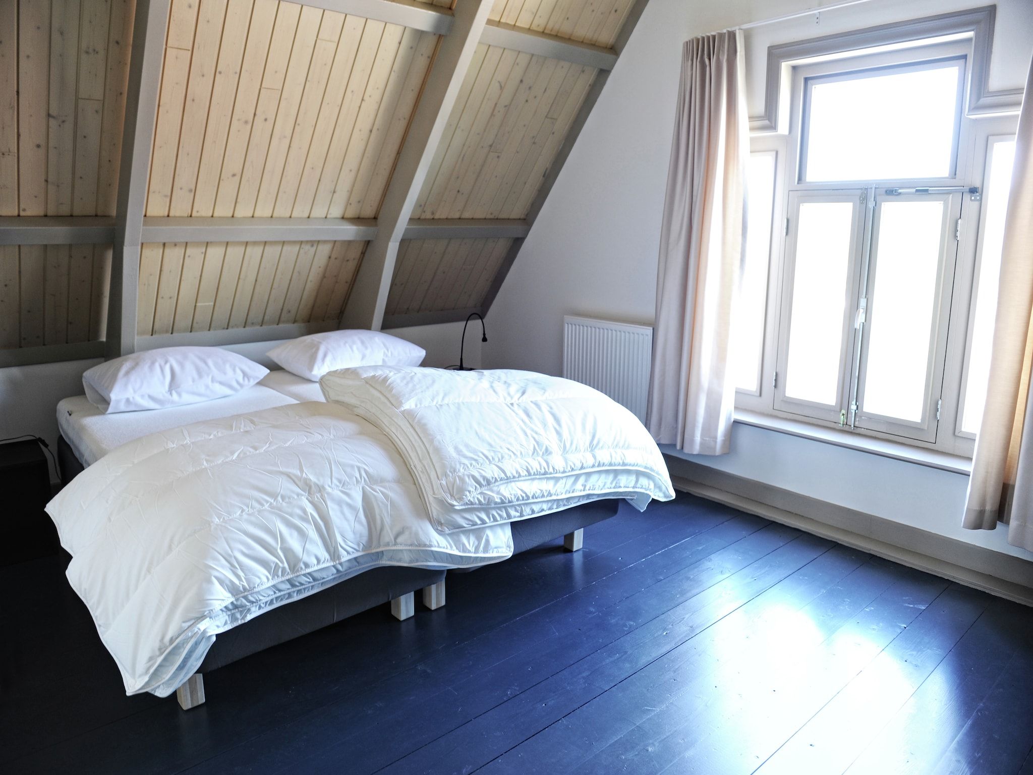 Een slaapkamer van Enkhuizen in Zoutkamp