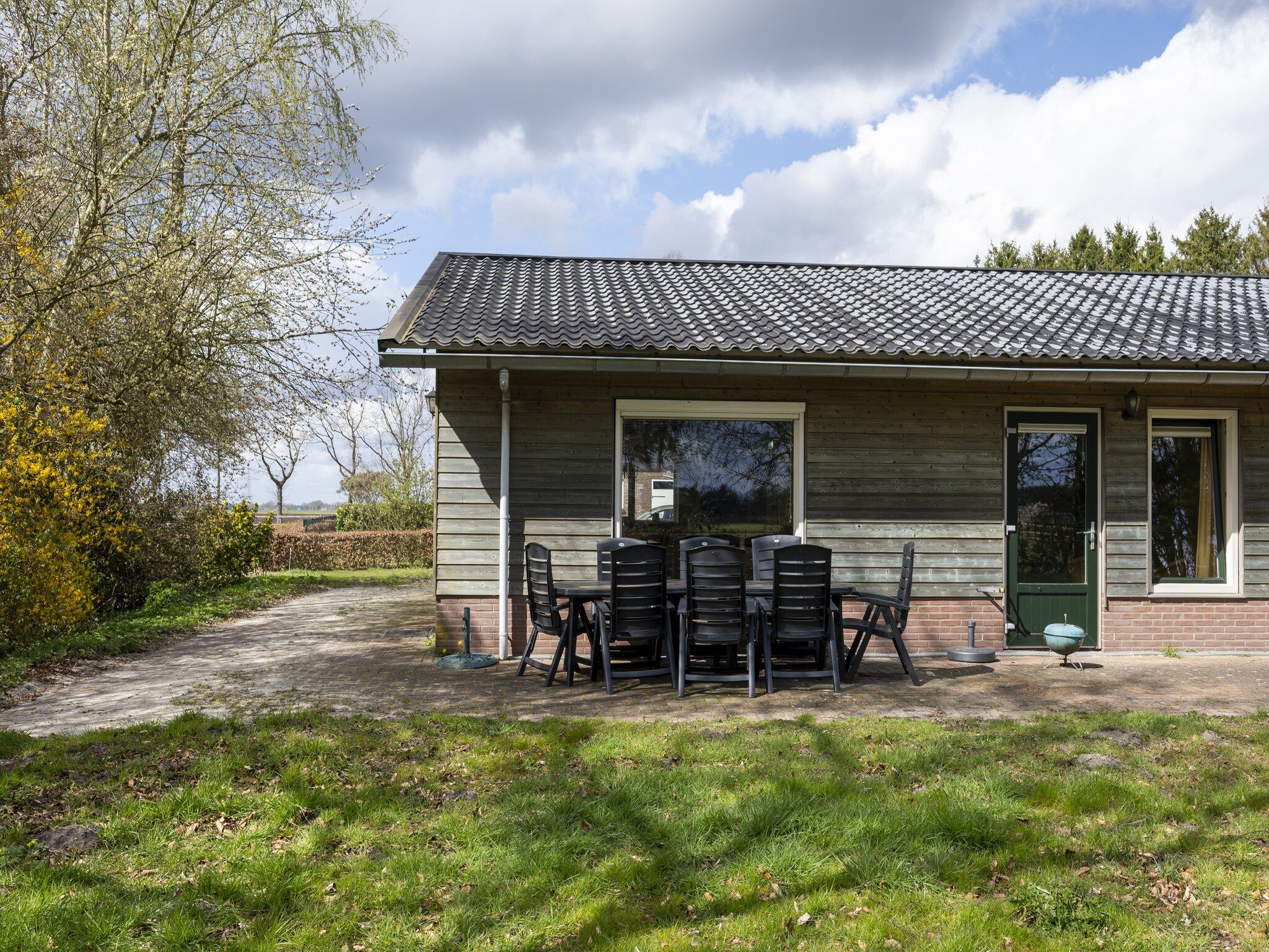 De buitenkant van De Kibbelhoeve in Kibbelveen