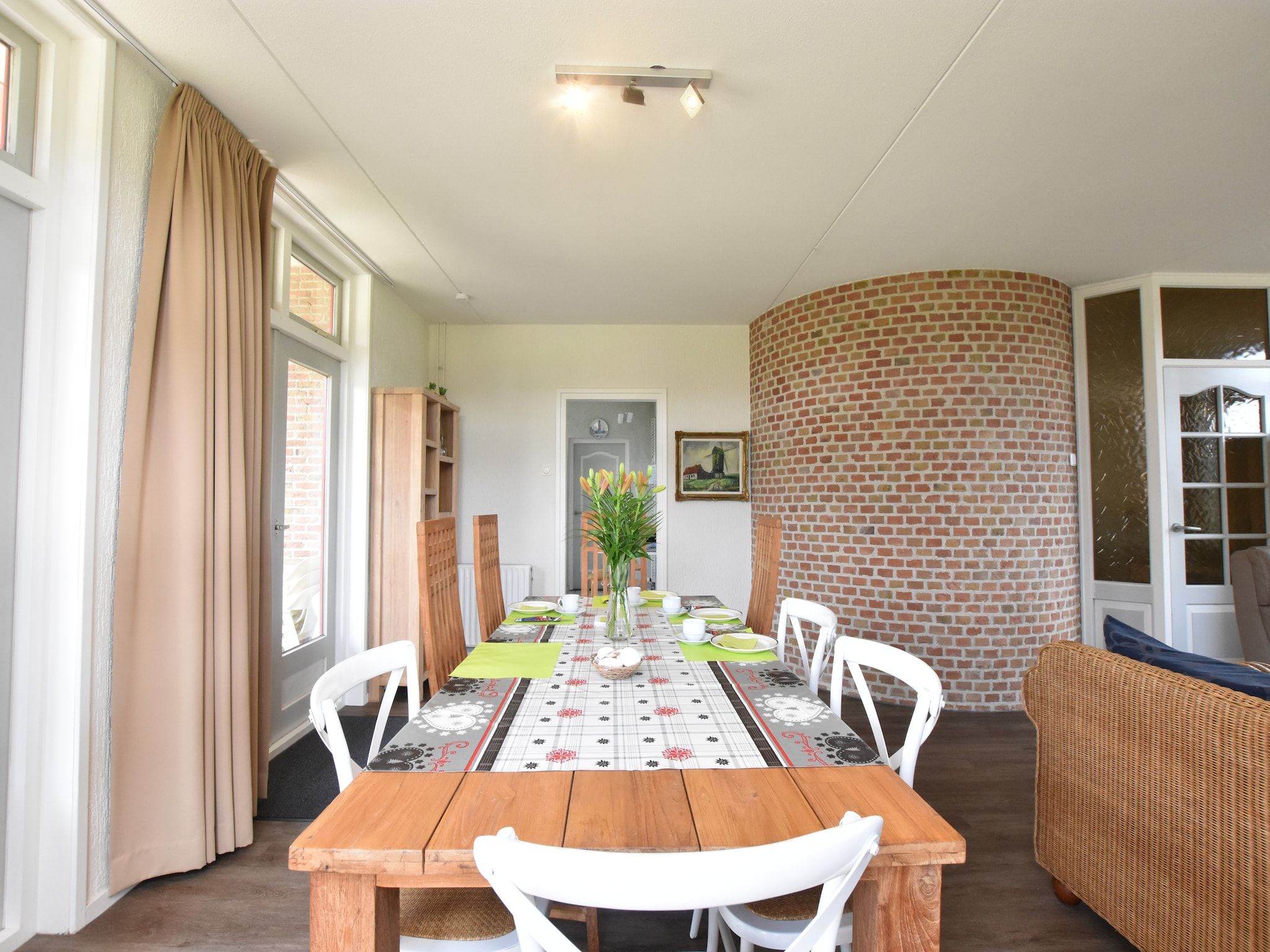 De eetkamer van De Biezenknop in Eede