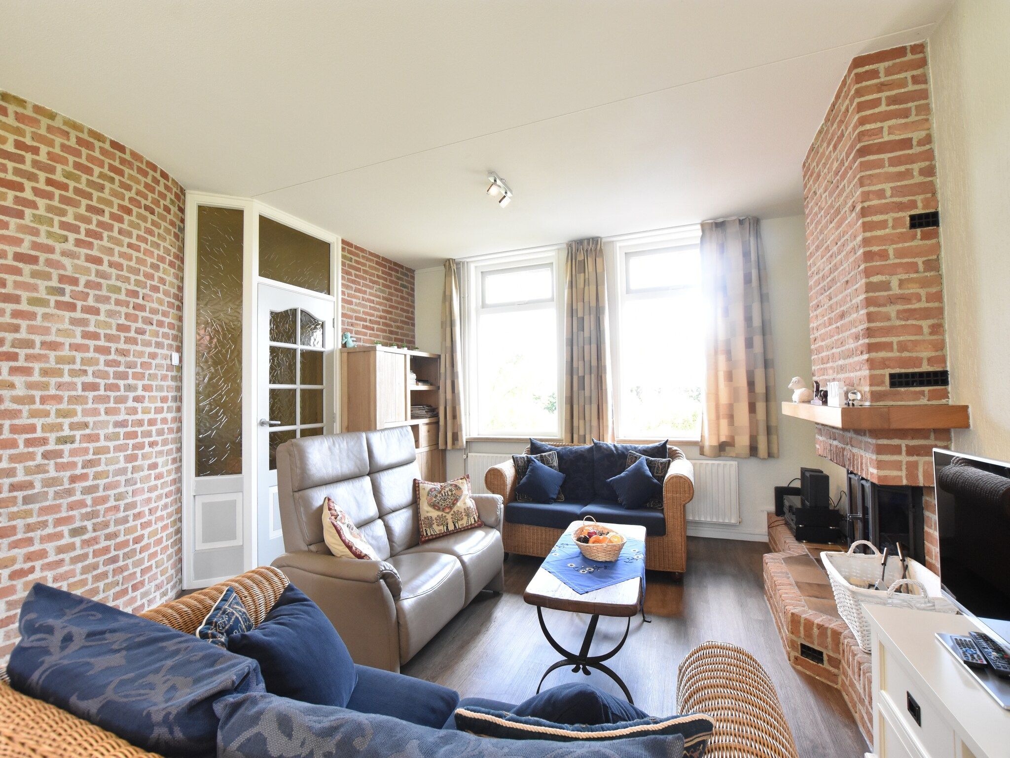De woonkamer van De Biezenknop in Eede