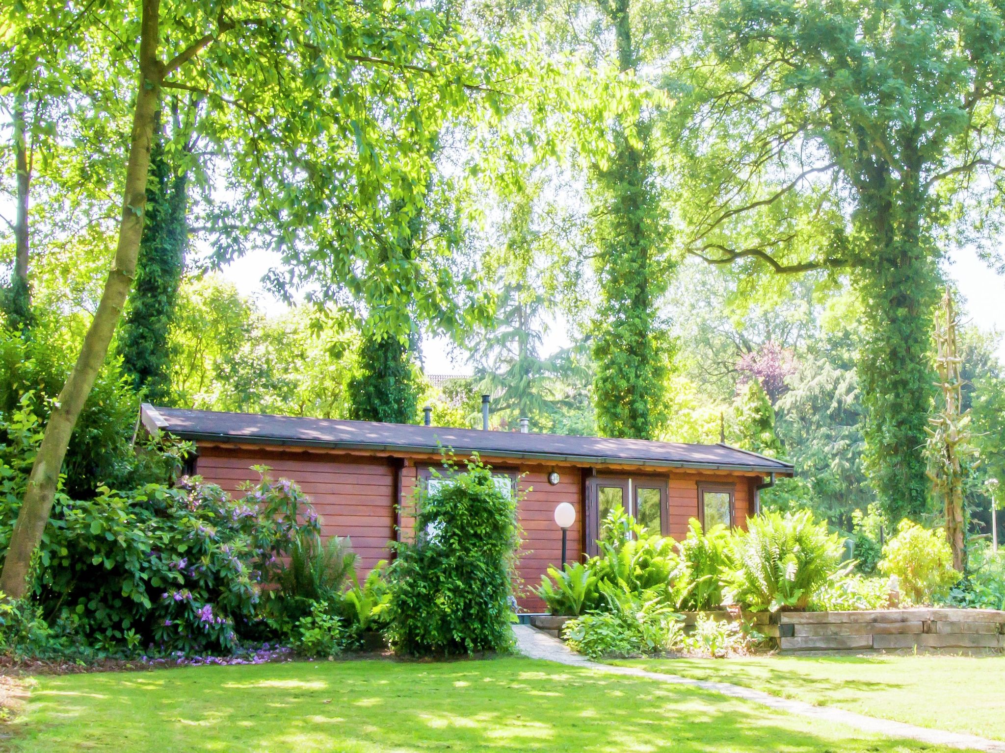 De buitenkant van Chaletpark Kuiperberg 4 in Ootmarsum