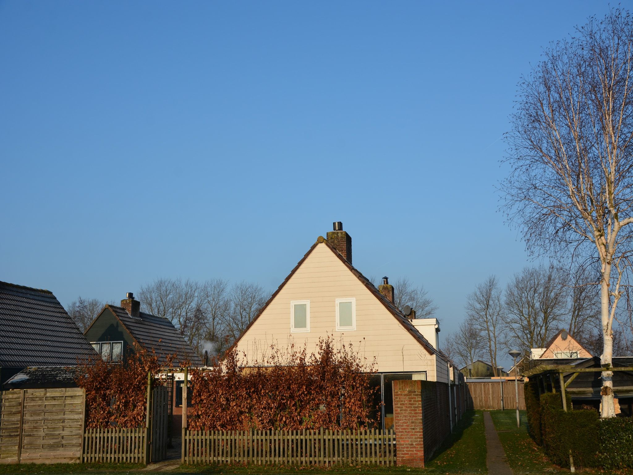 De buitenkant van Shelley Beach House in Noordwijkerhout
