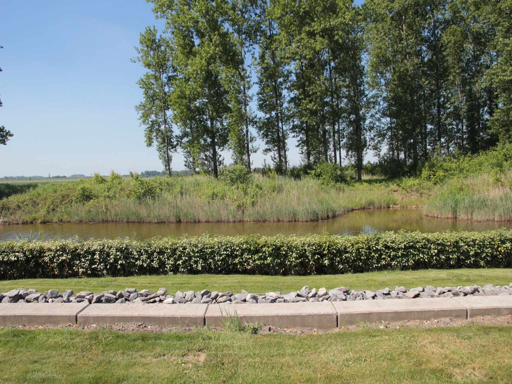 Het uitzicht vanaf Rust & Ruimte Oosterschelde in Kattendijke