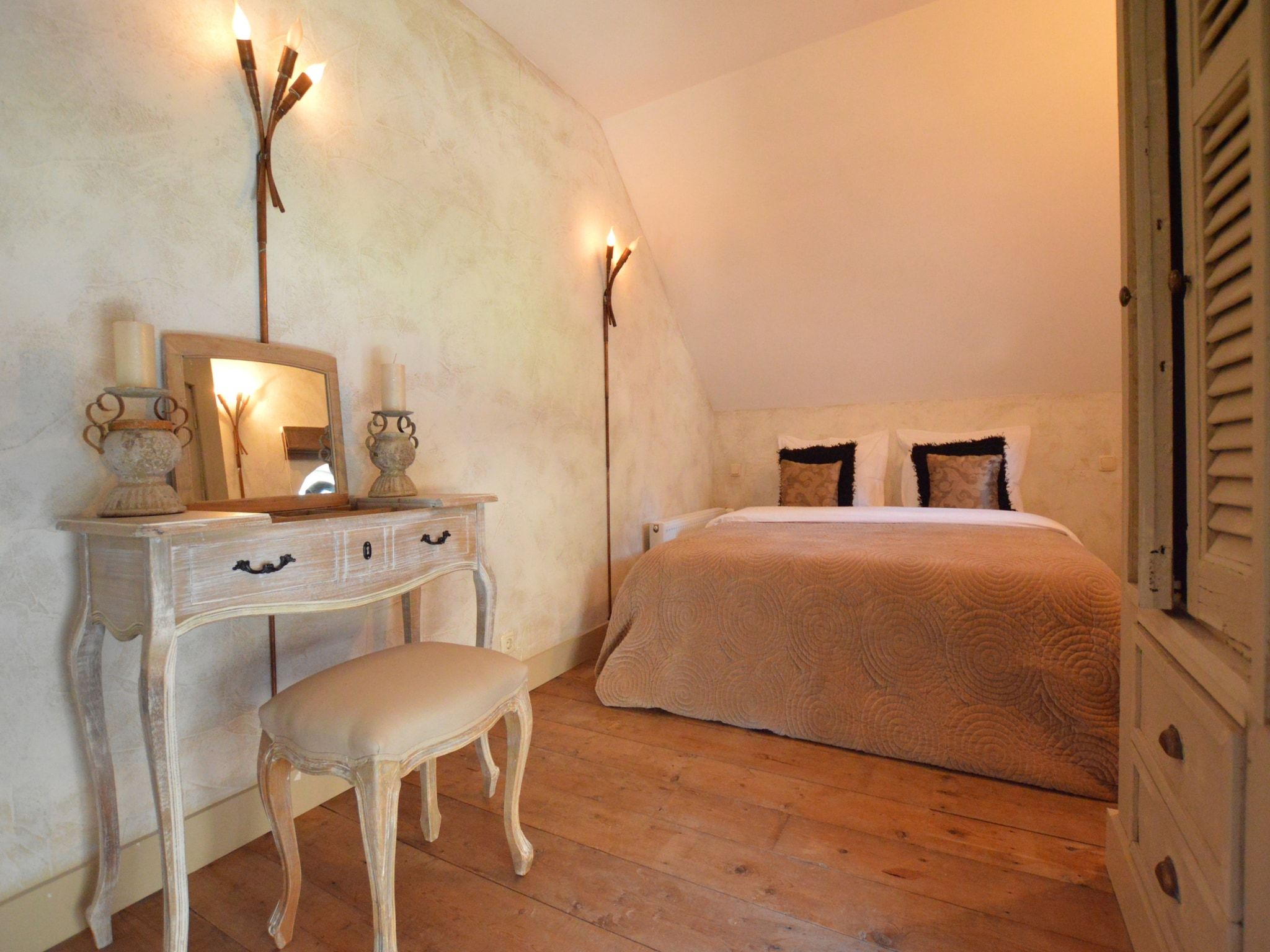 Een slaapkamer van La Grande Maison Douce in Alphen