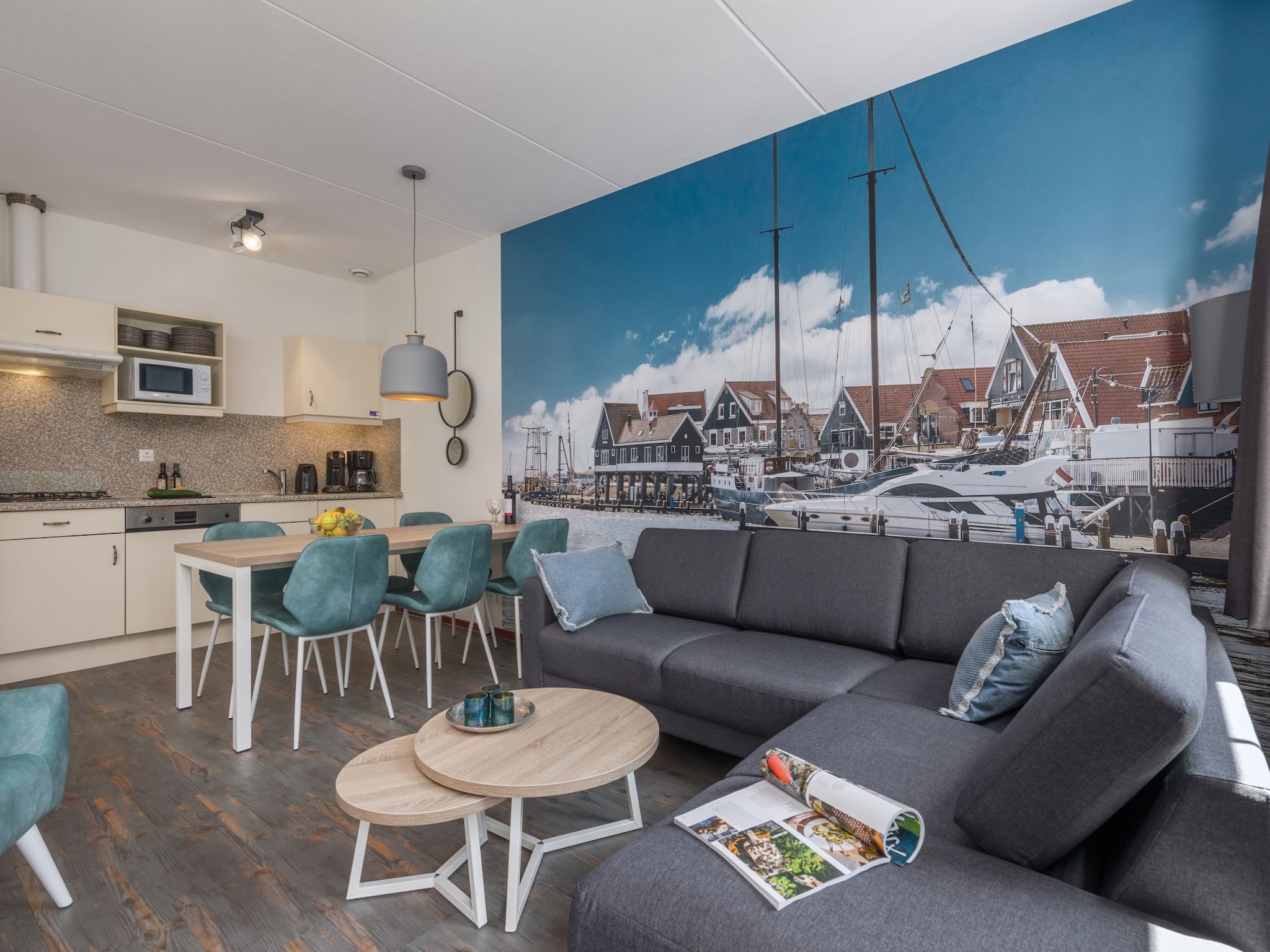 De woonkamer van Marinapark Volendam 3 in Volendam