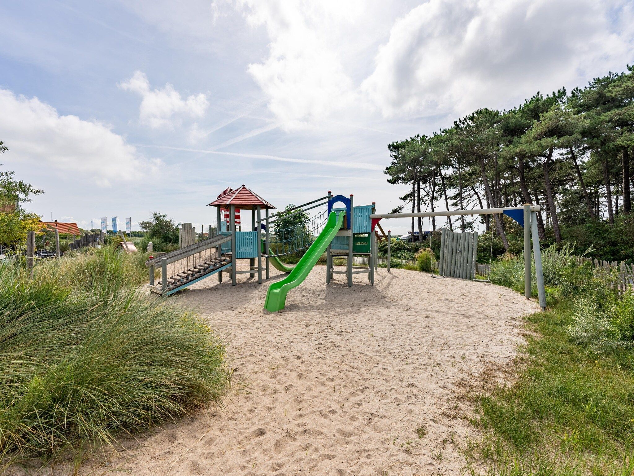 Parkfaciliteiten bij Sea Lodges Ameland 2 in Hollum