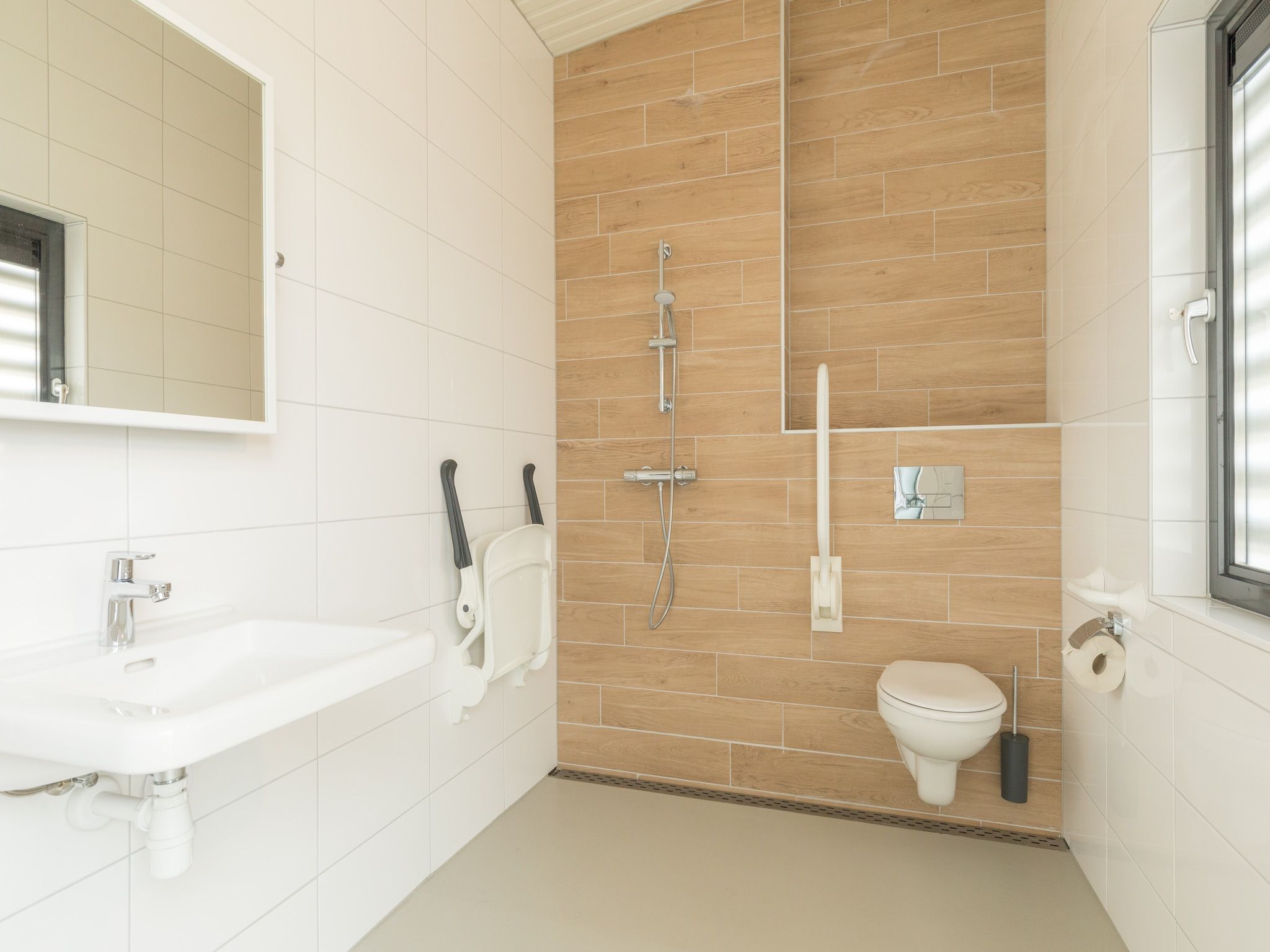 De badkamer van Sea Lodges Ameland 4 in Hollum