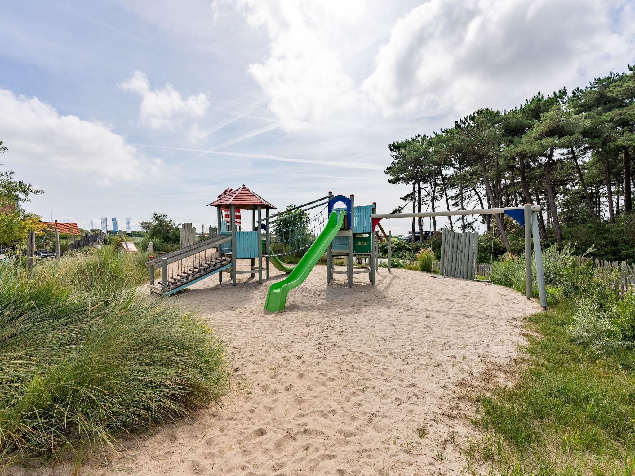 Parkfaciliteiten bij Sea Lodges Ameland 5 in Hollum
