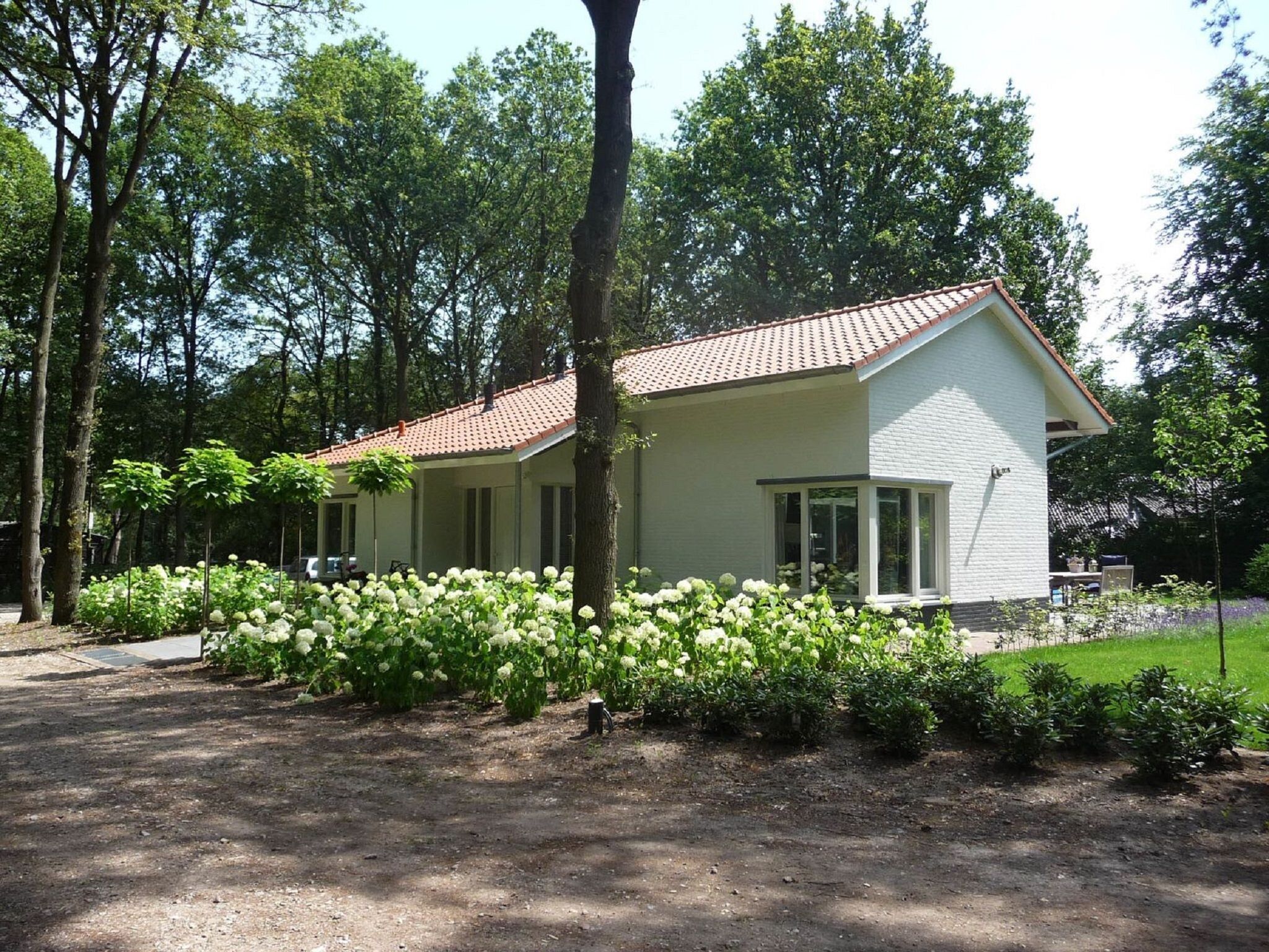 De buitenkant van Vakantiepark Sandberghe 7 in Uden