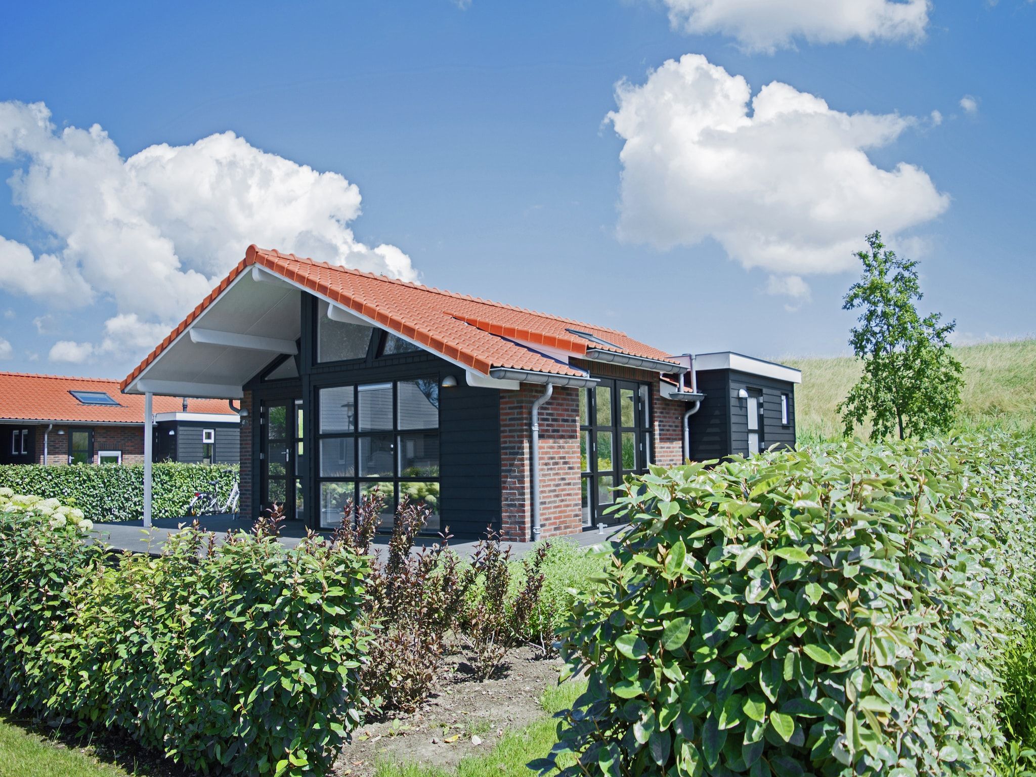 De buitenkant van Dichtbij de Oosterschelde in Kattendijke